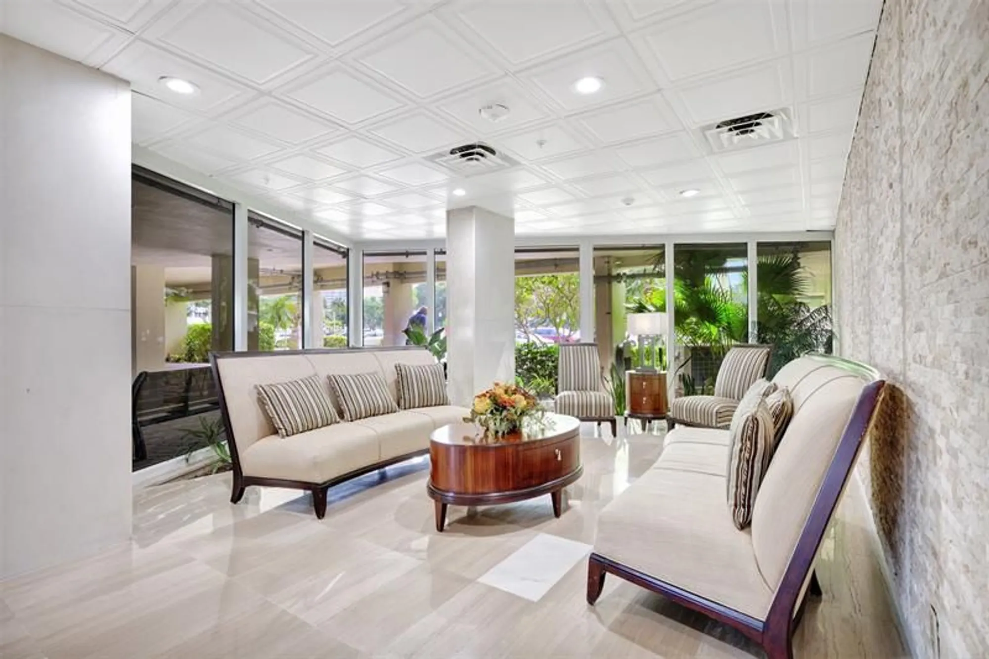 Property Slideshow image 7 of 25 | 3200 ne 36th st 1102, Fort Lauderdale, FL, 33308