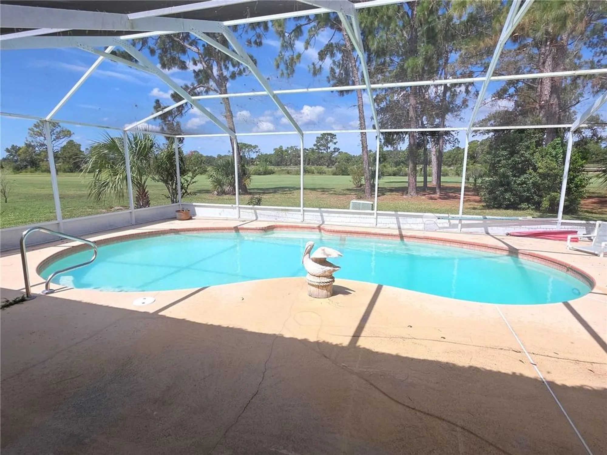 Property Slideshow image 21 of 37 | 9168 southern comfort ct, Weeki Wachee, FL, 34613