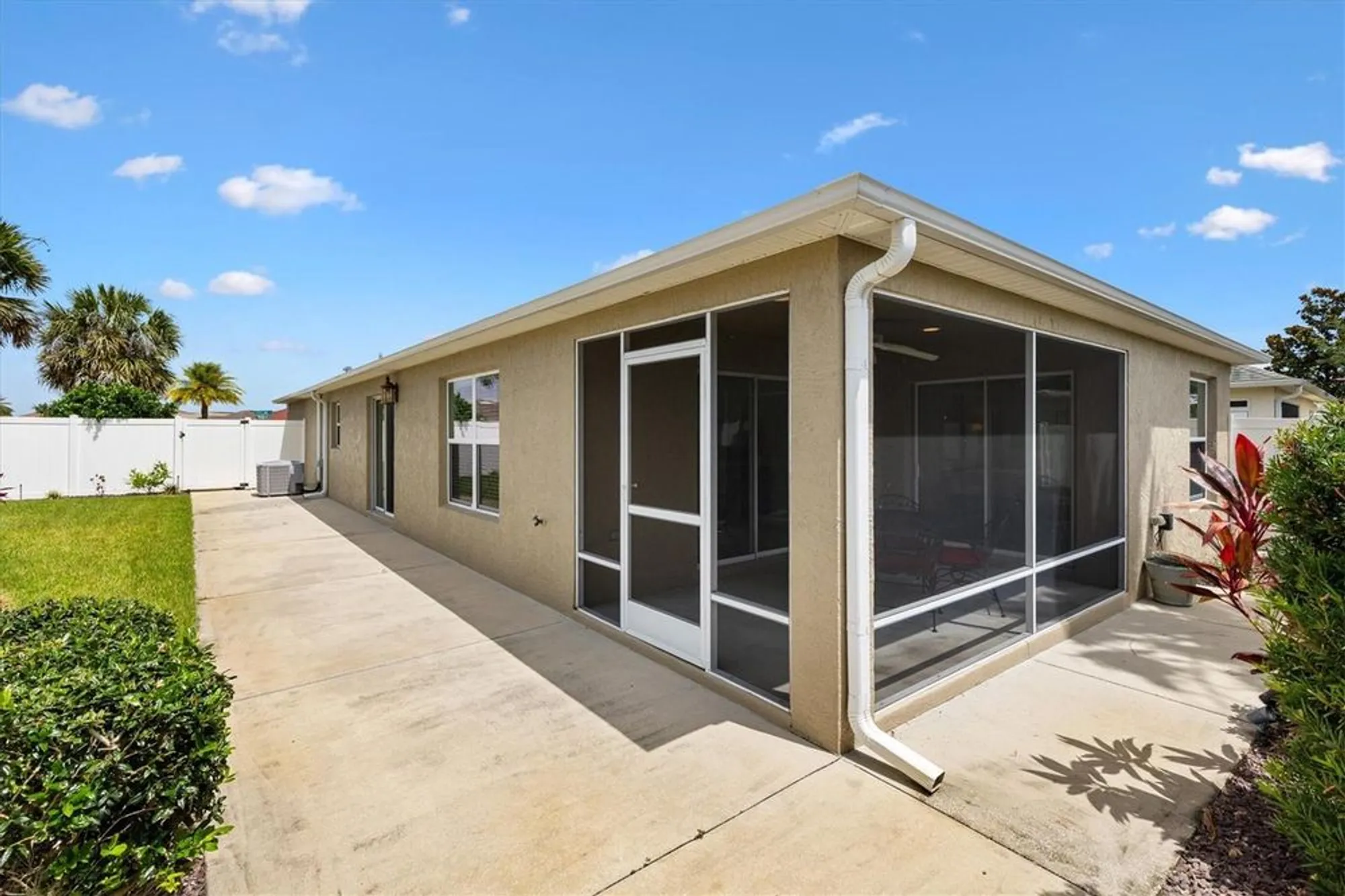 Property Slideshow image 21 of 27 | 3331 overland ter, The Villages, FL, 32163