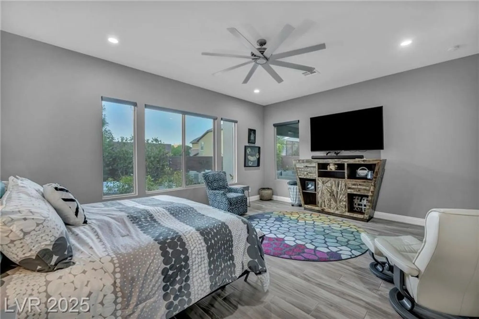 Property Slideshow image 23 of 87 | 9988 regency square ave, Las Vegas, NV, 89148