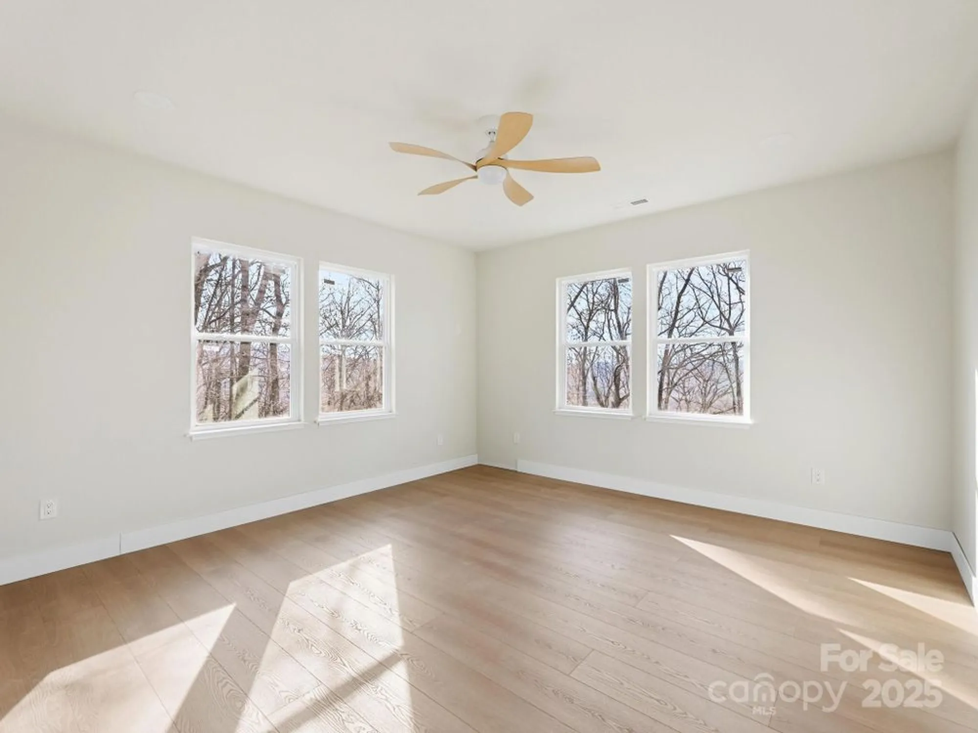 Property Slideshow image 15 of 21 | 296 carriage summitt way, Hendersonville, NC, 28791