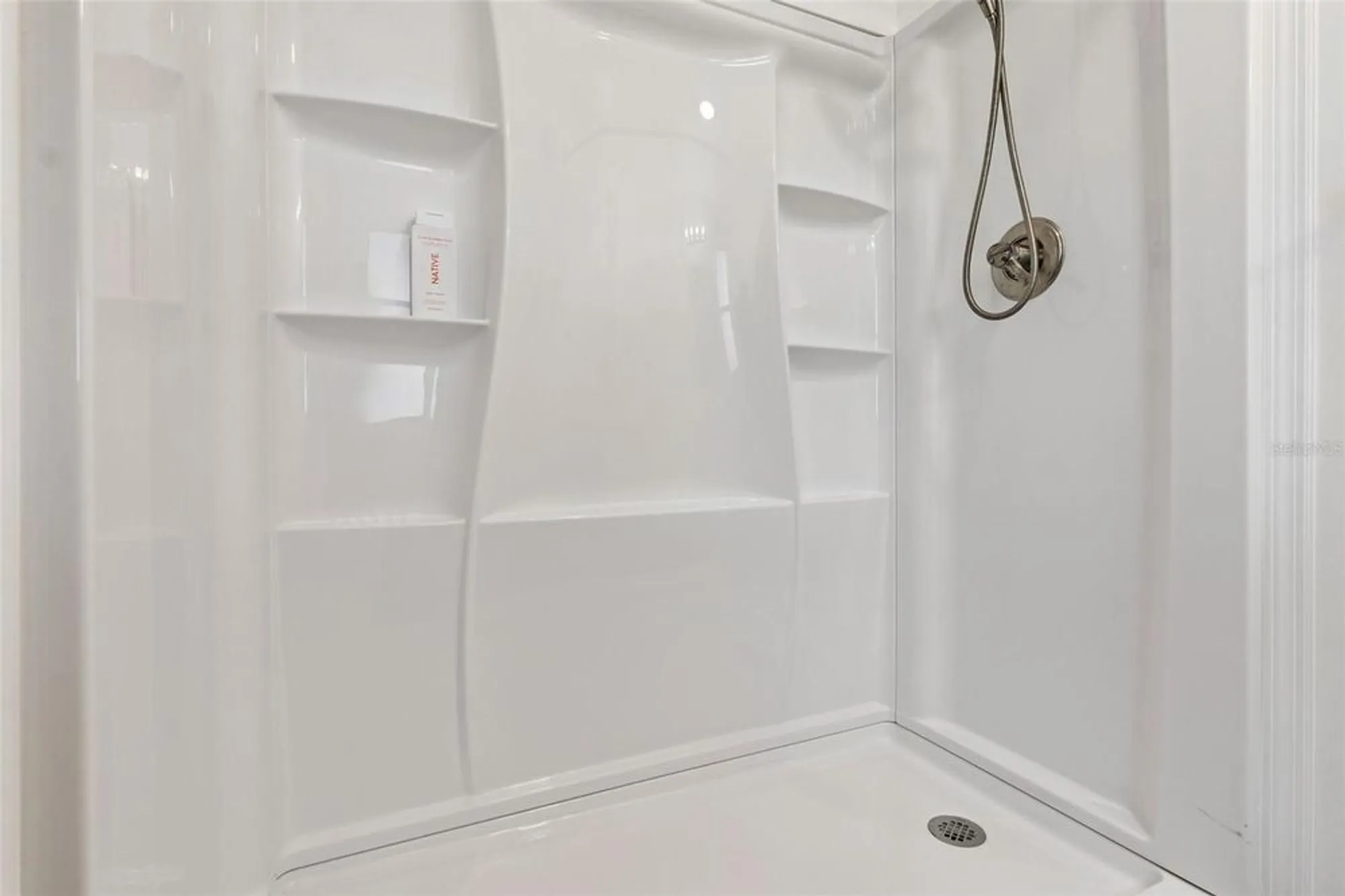 Property Slideshow image 13 of 42 | 24802 pine hl, Leesburg, FL, 34748