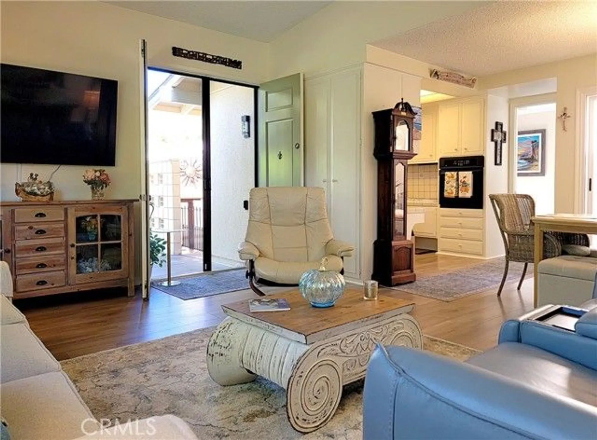 Property Slideshow image 6 of 33 | 191 avenida majorca d, Laguna Woods, CA, 92637
