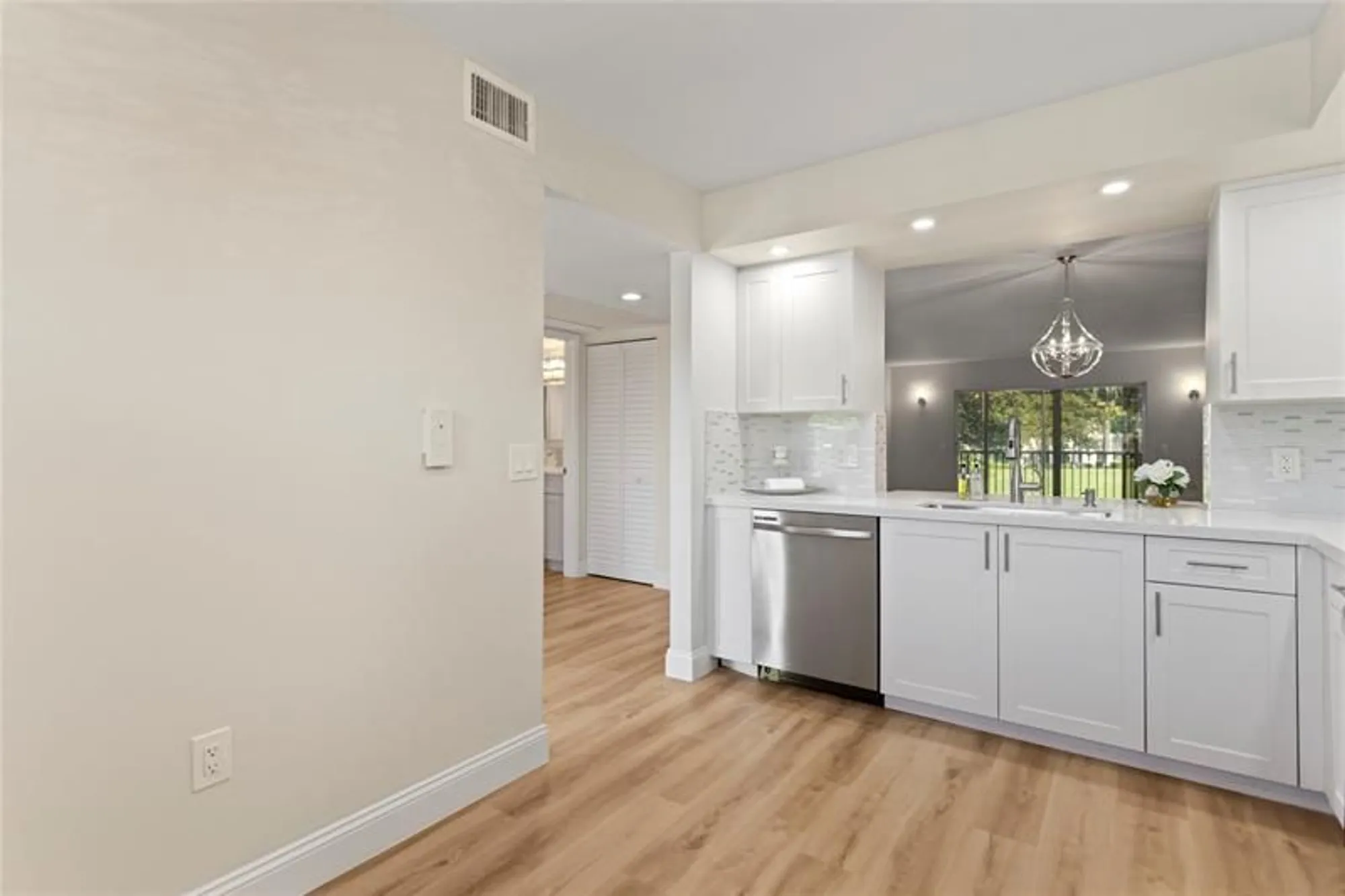 Property Slideshow image 3 of 50 | 1501 sw 131st way p211, Pembroke Pines, FL, 33027