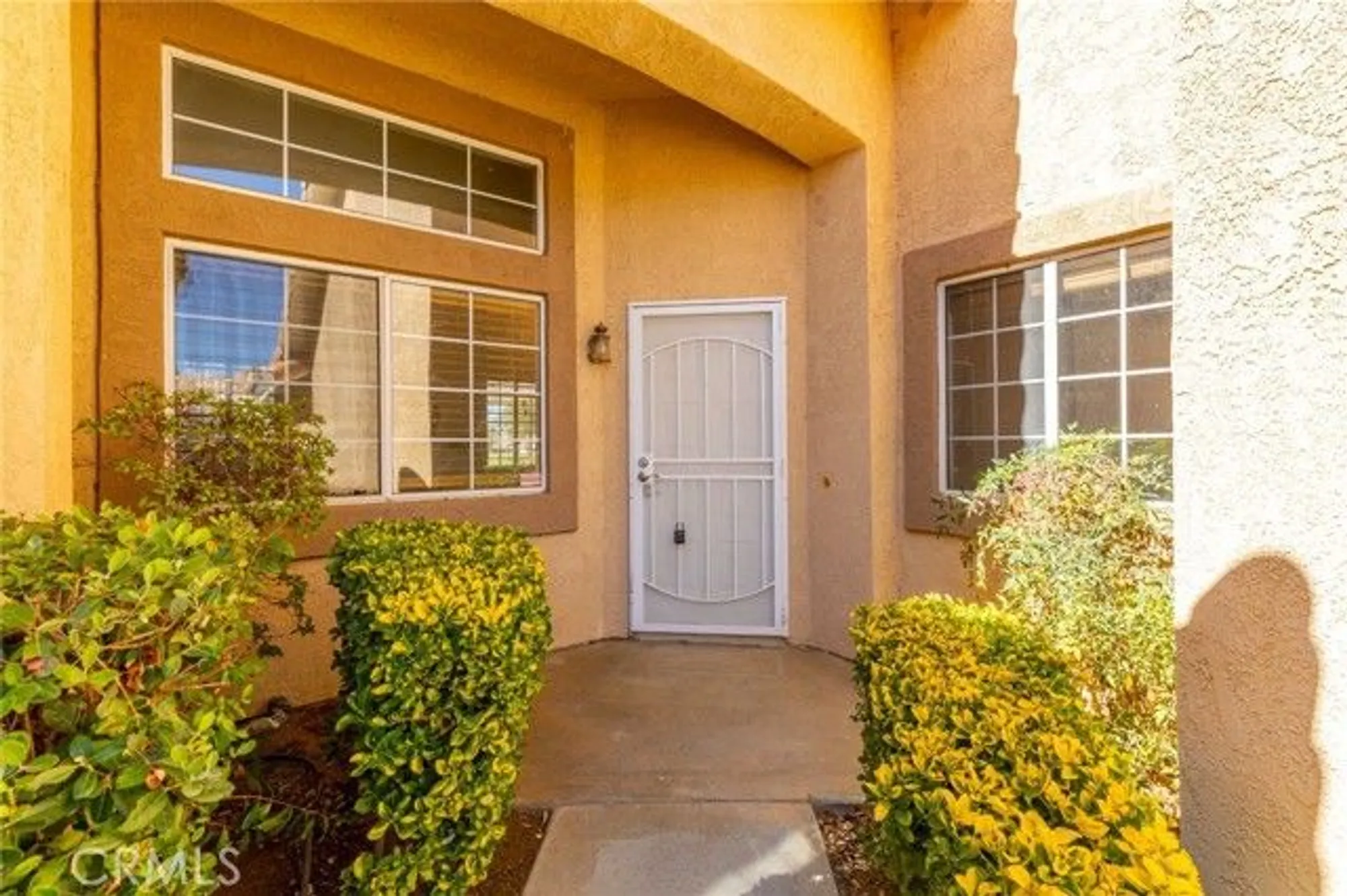 Property Slideshow image 4 of 47 | 573 la costa dr, Banning, CA, 92220