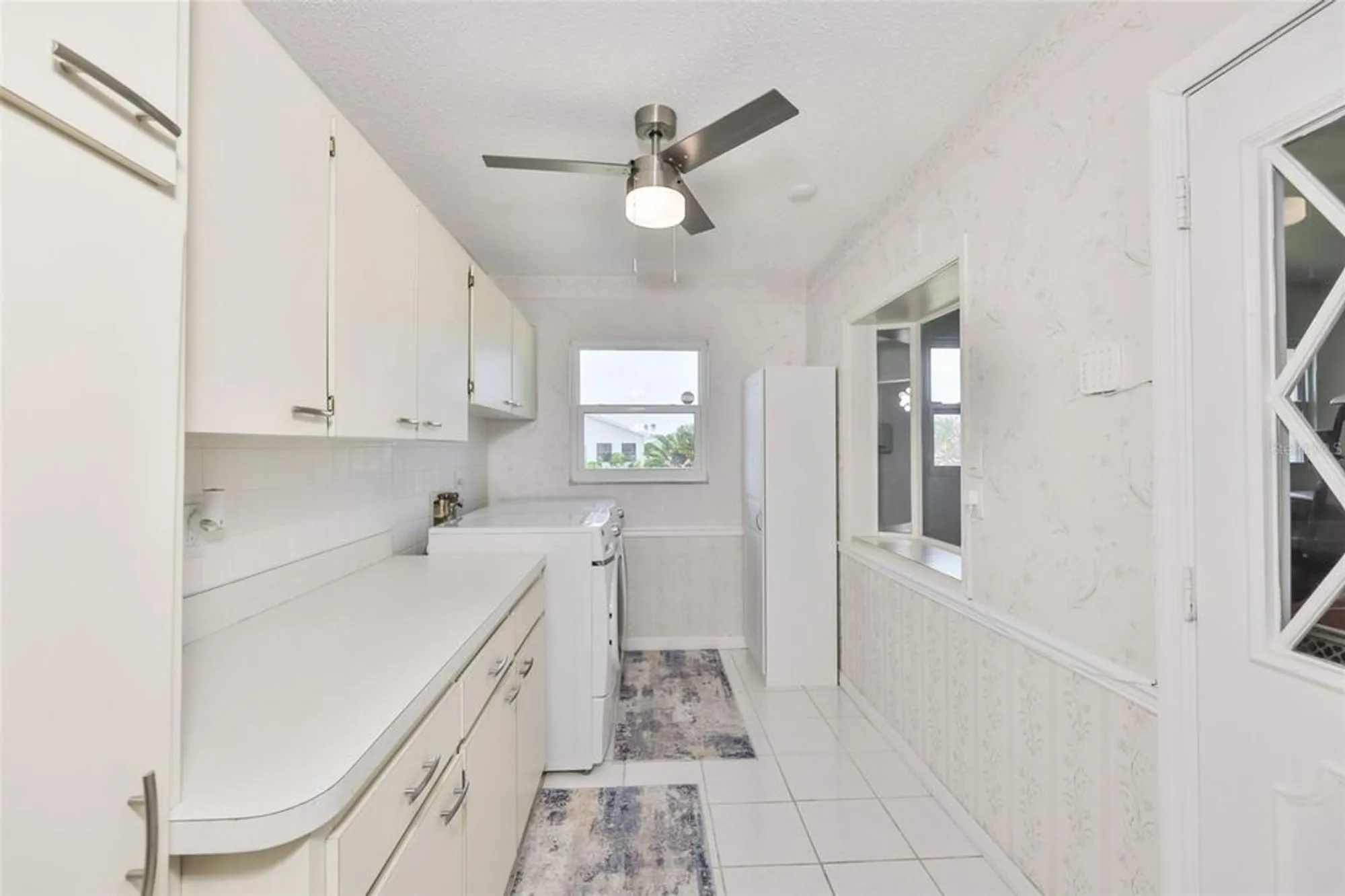 Property Slideshow image 12 of 43 | 1506 bentwood dr, Sun City Center, FL, 33573