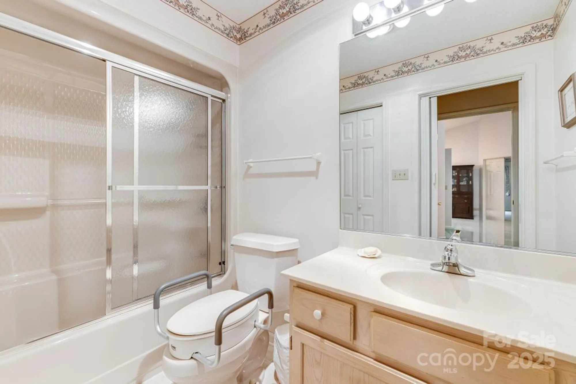 Property Slideshow image 28 of 34 | 11 heather way d, Candler, NC, 28715