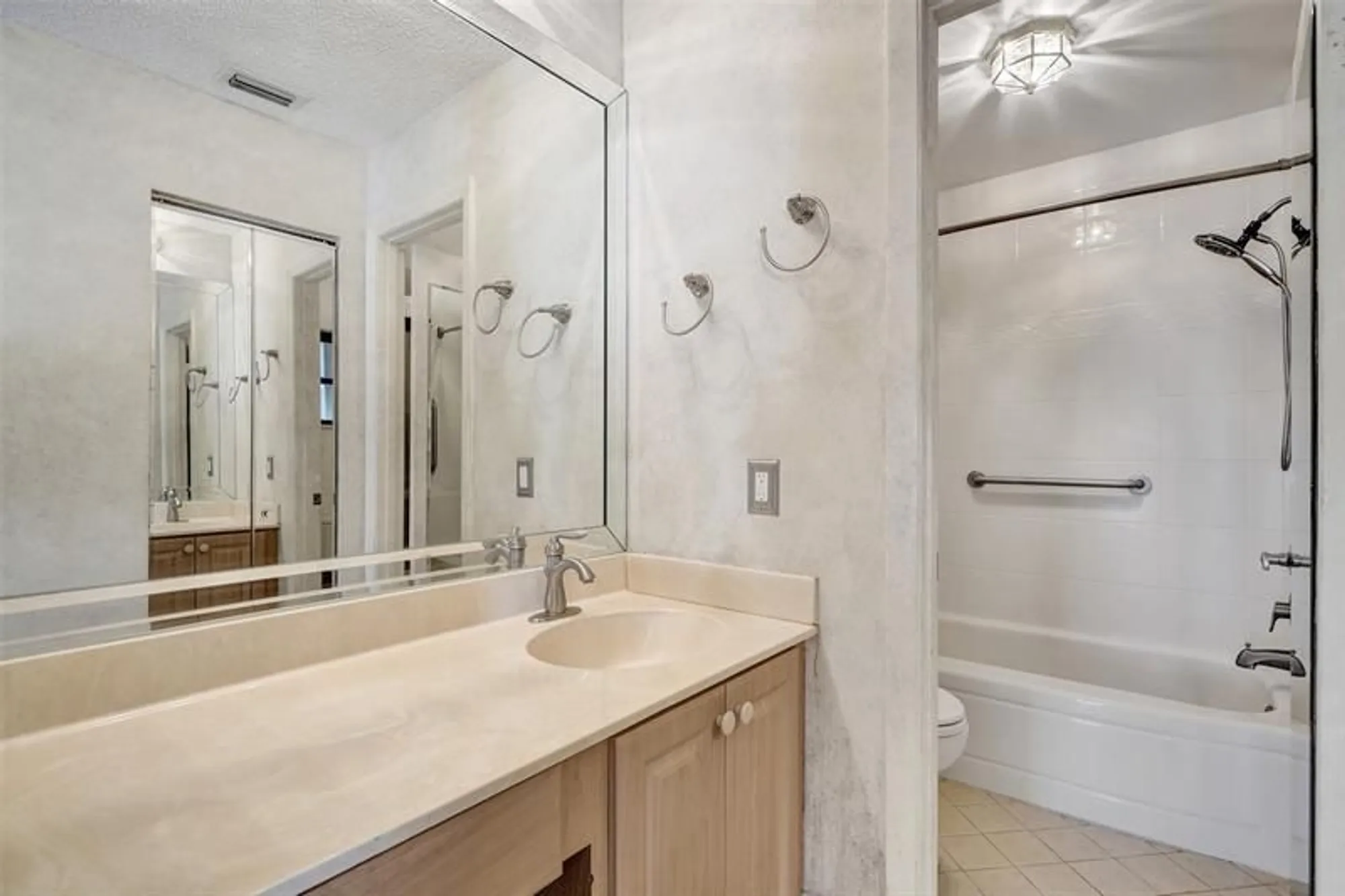 Property Slideshow image 28 of 94 | 1622 sw 19th ave, Deerfield Beach, FL, 33442