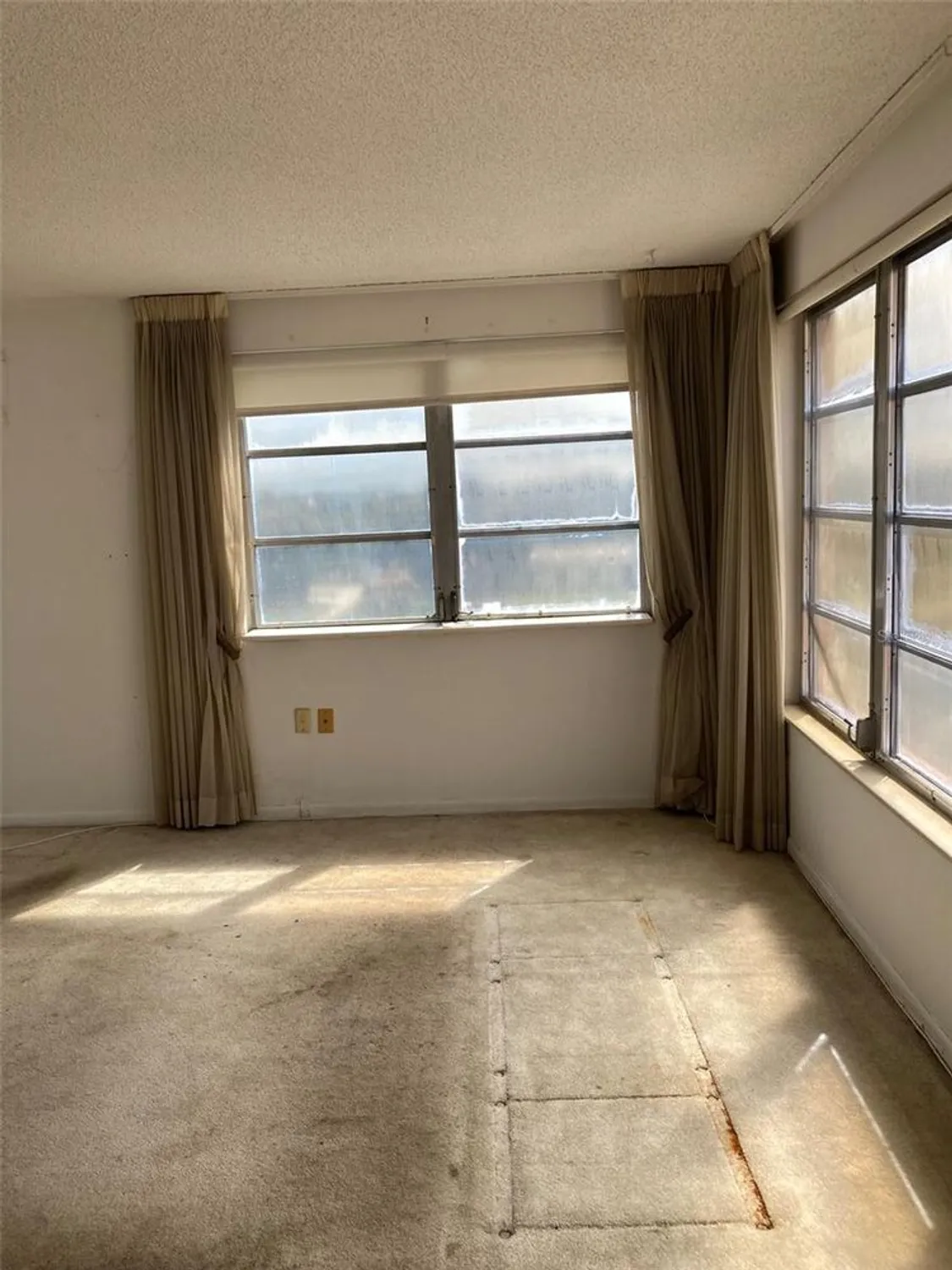 Property Slideshow image 12 of 46 | 5521 80th st n unit 516, St Petersburg, FL, 33709