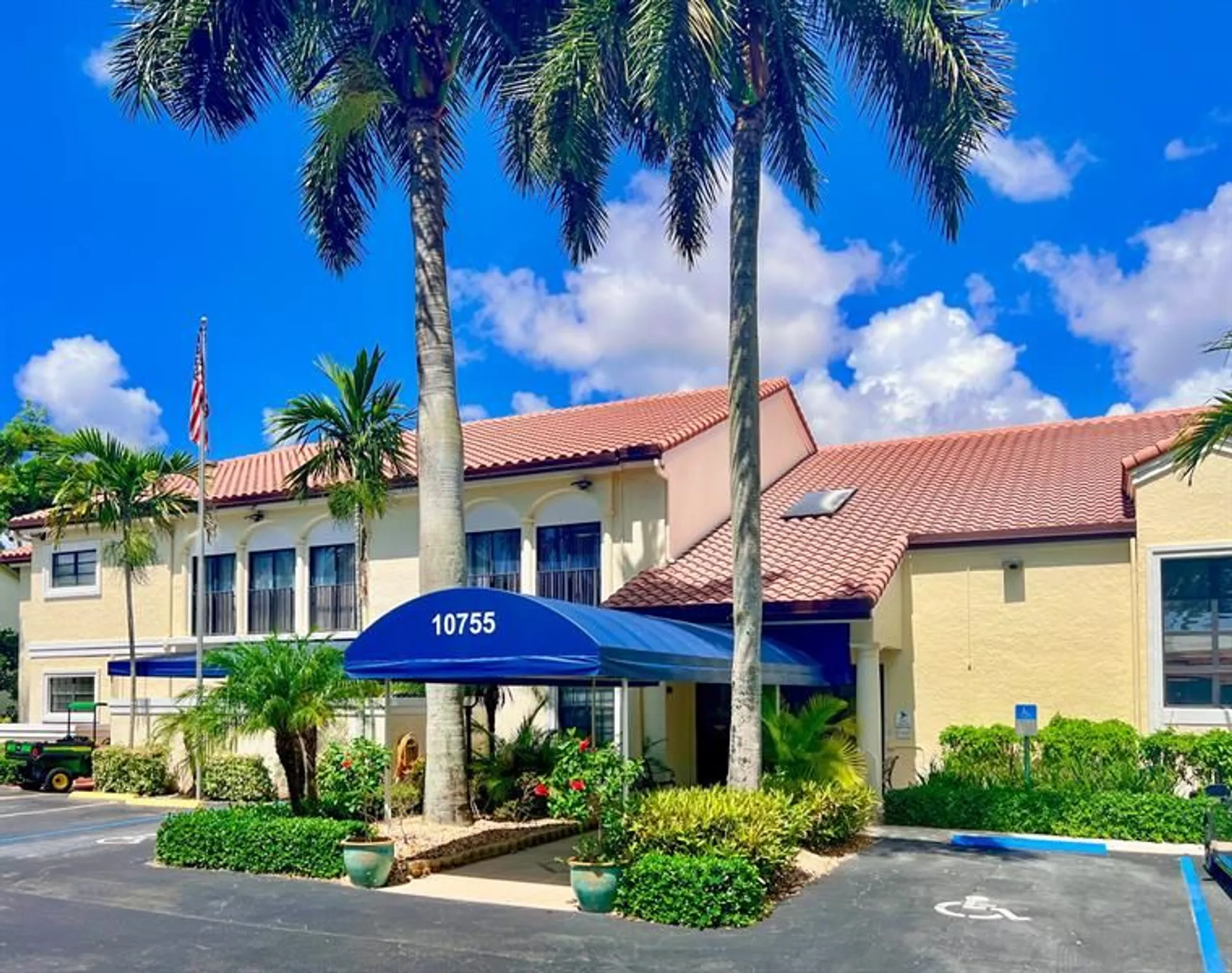 Property Slideshow image 37 of 51 | 10714 beach palm ct b, Boynton Beach, FL, 33437