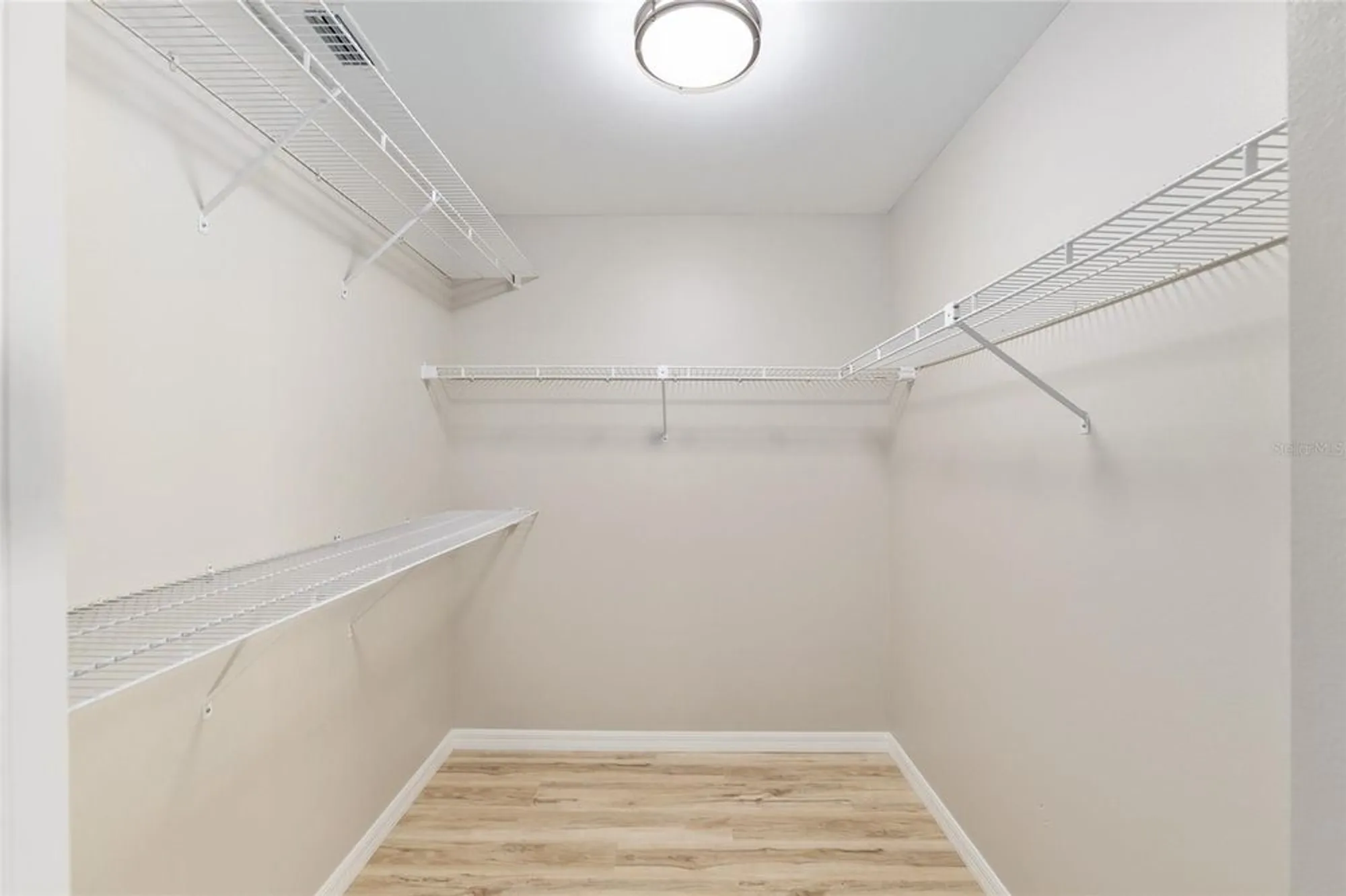 Property Slideshow image 28 of 43 | 8681 sw 93rd pl b, Ocala, FL, 34481