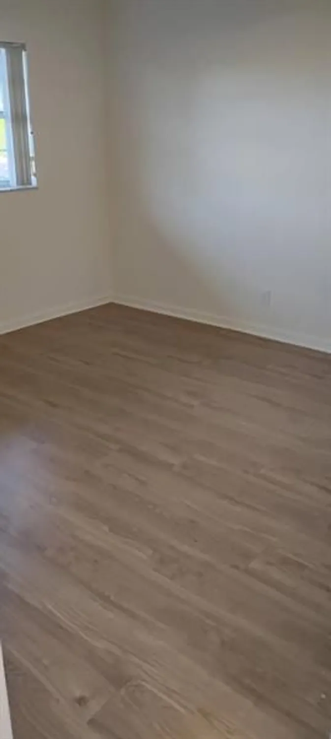 Property Slideshow image 3 of 10 | 230 ne 26th ave apt 103, Boynton Beach, FL, 33435