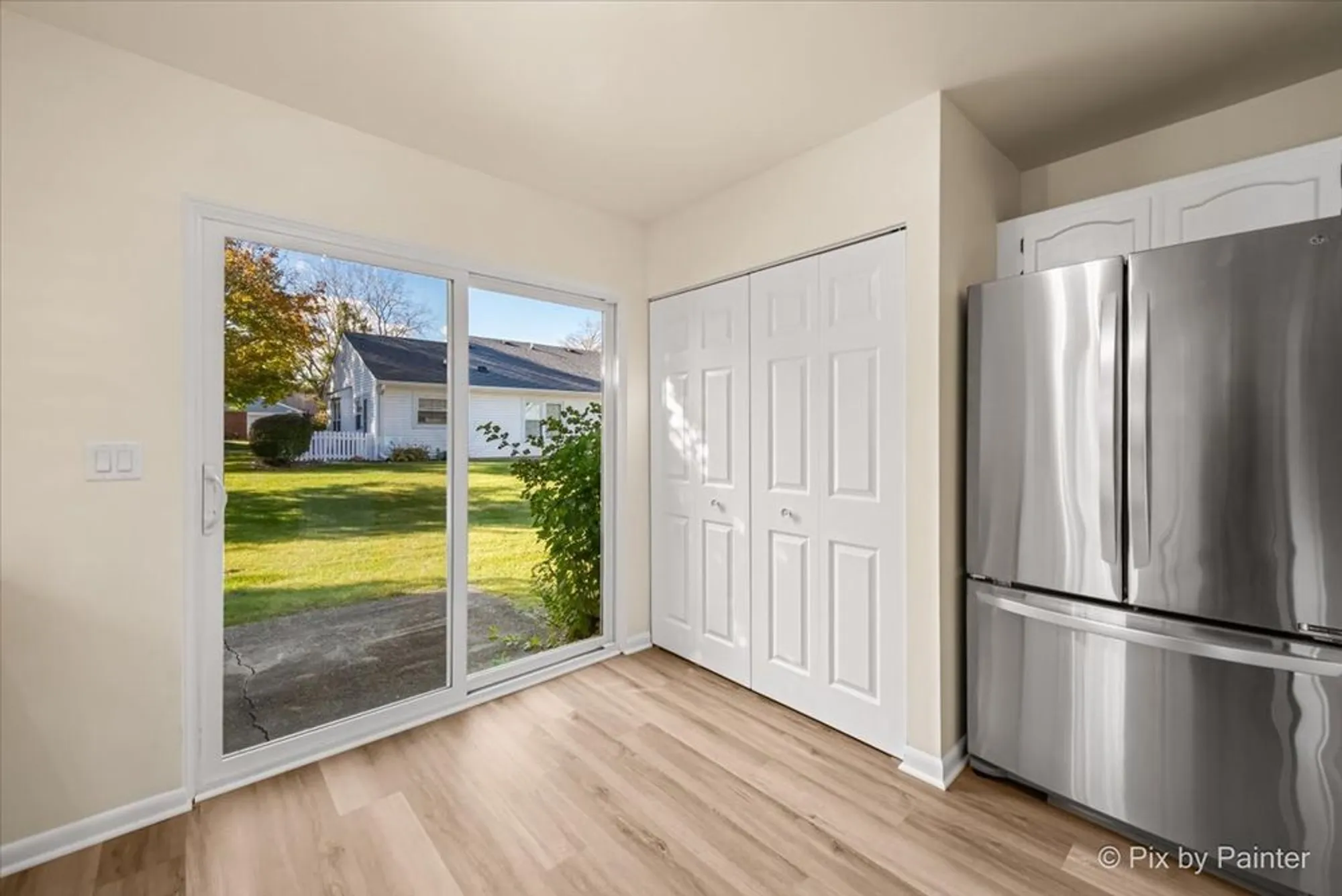 Property Slideshow image 10 of 37 | 7108 granada ln # 280, Fox Lake, IL, 60020