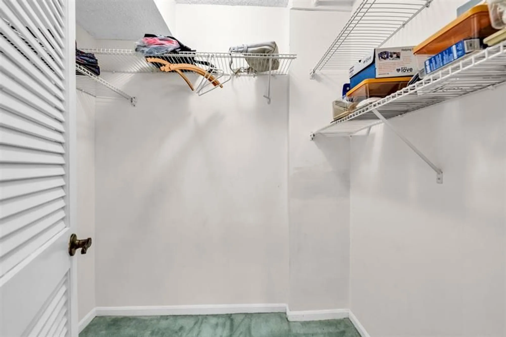 Property Slideshow image 21 of 51 | 9511 n hollybrook lake dr 207, Pembroke Pines, FL, 33025