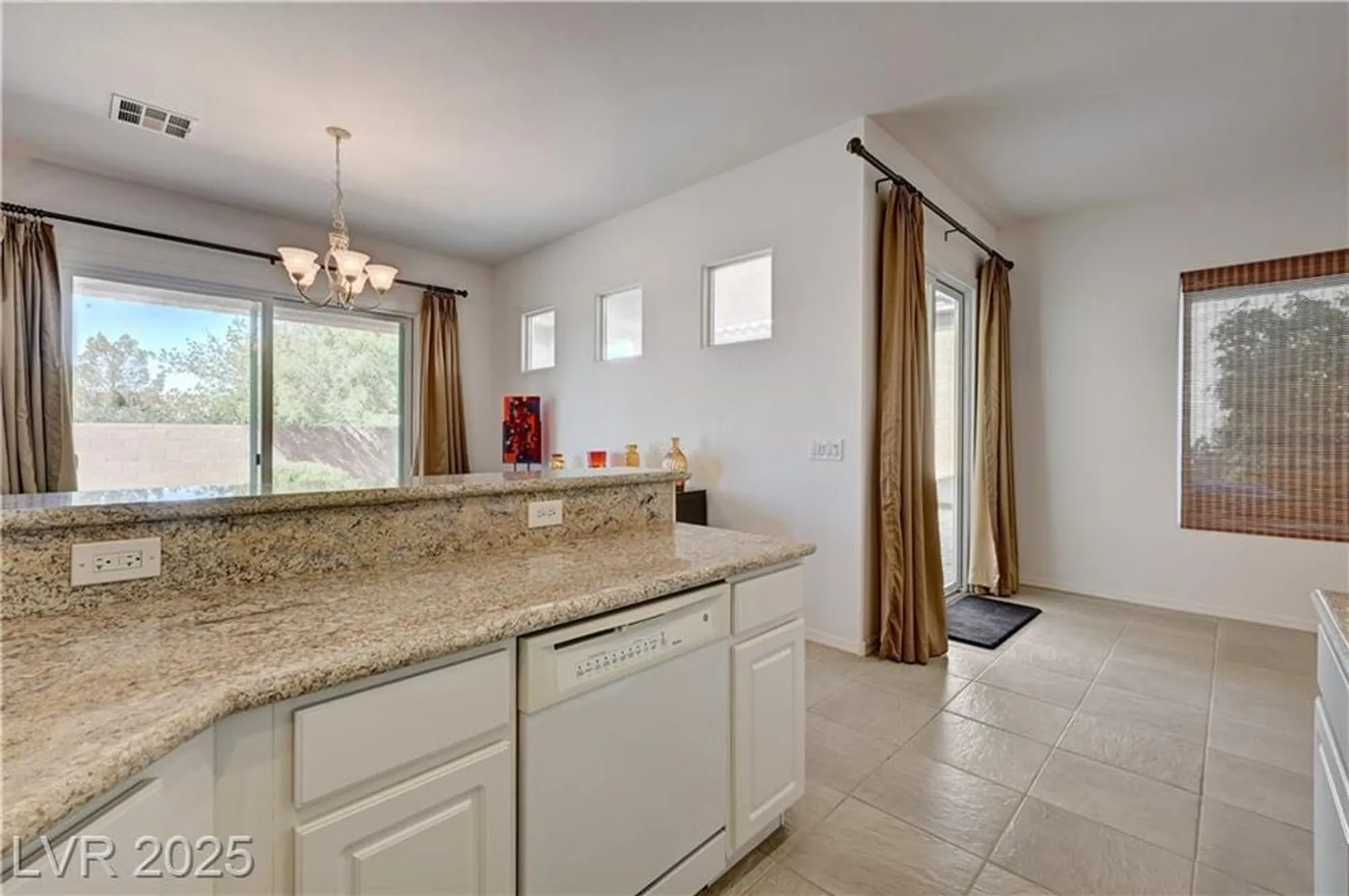Property Slideshow image 20 of 45 | 2183 clearwater lake dr, Henderson, NV, 89044