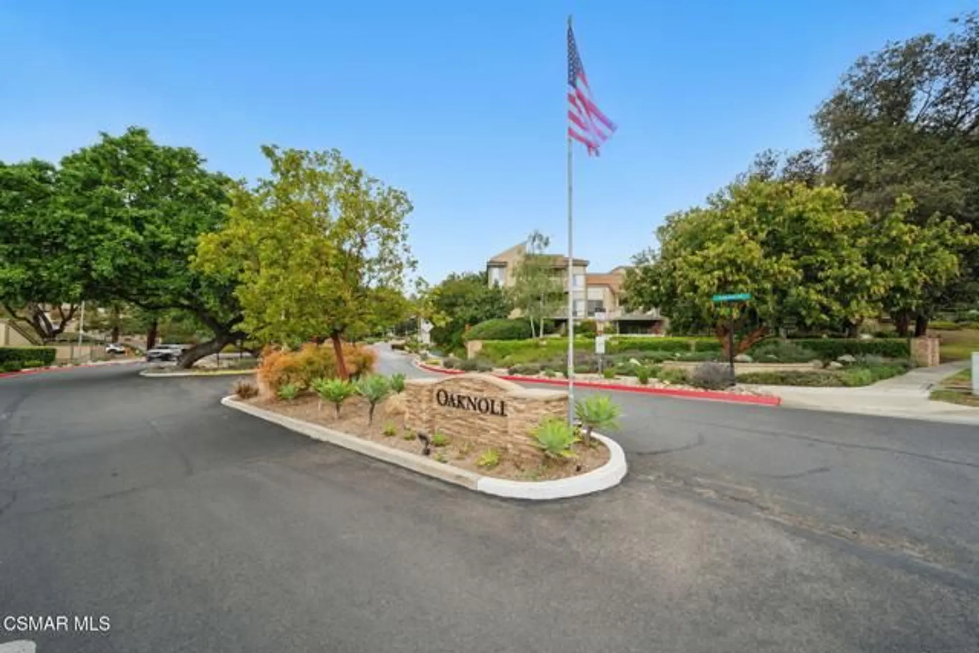 Property Slideshow image 38 of 52 | 224 oakleaf dr apt 102, Thousand Oaks, CA, 91360