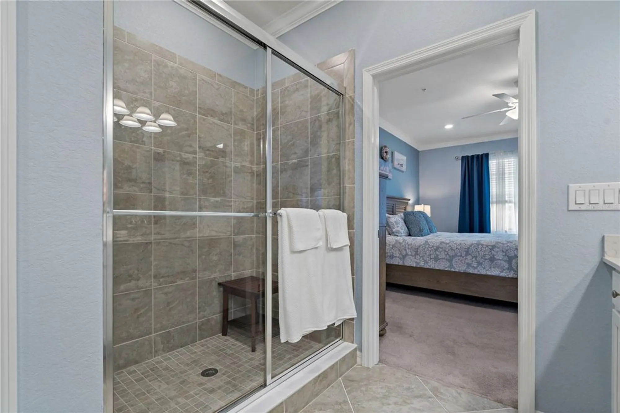 Property Slideshow image 22 of 67 | 23189 banbury way 203, Venice, FL, 34293