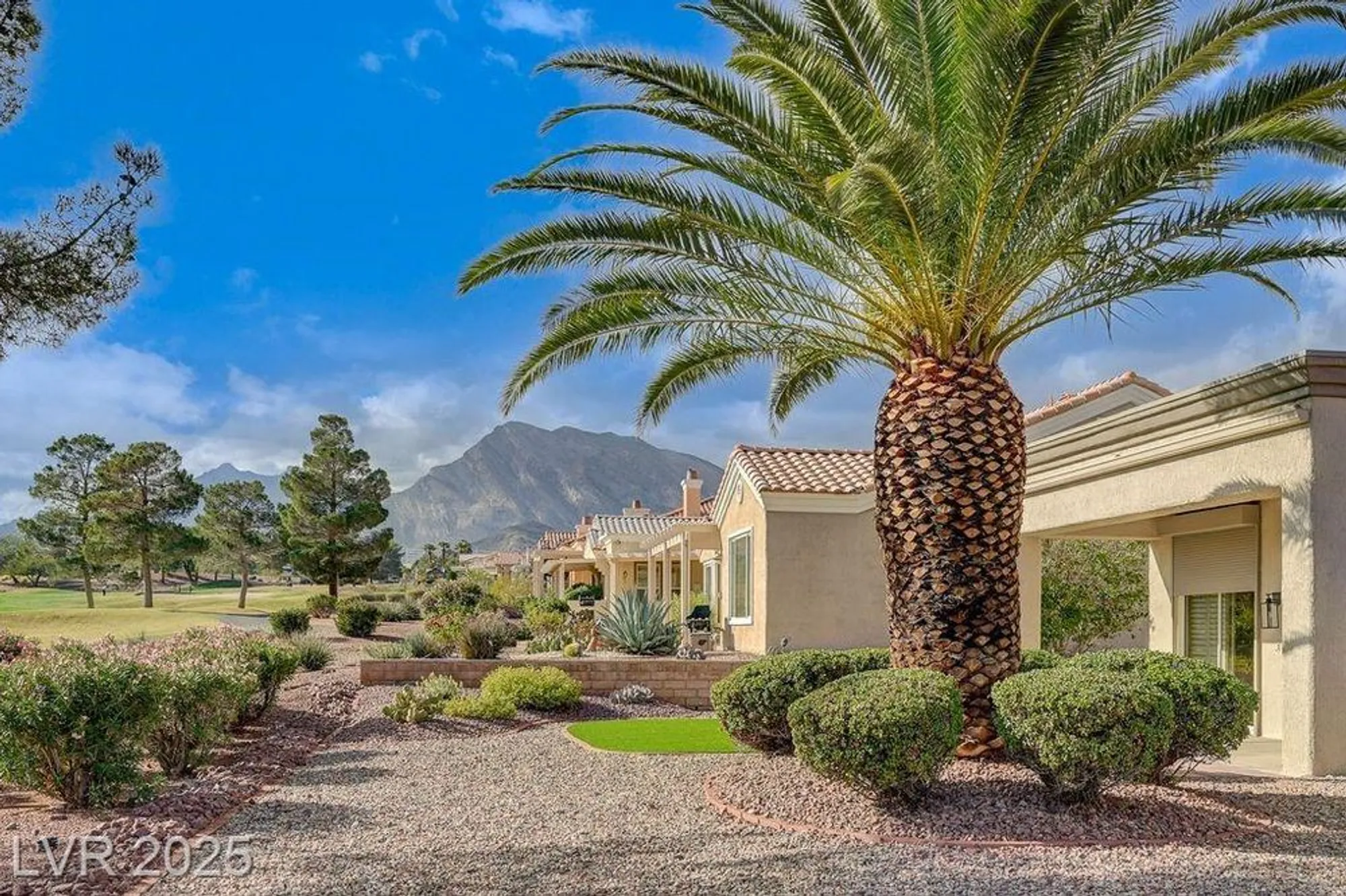 Property Slideshow image 14 of 43 | 9937 villa ridge dr, Las Vegas, NV, 89134