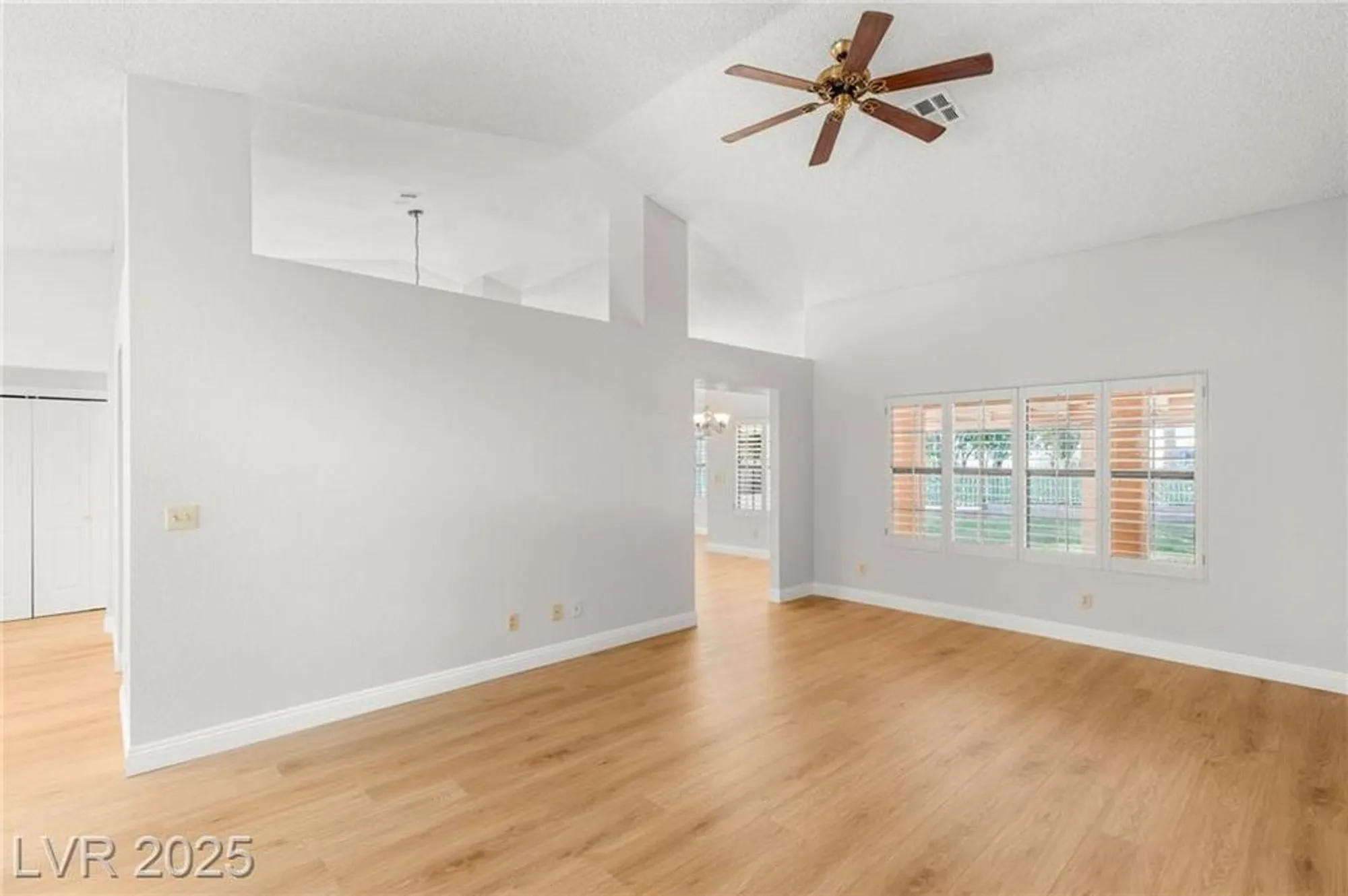 Property Slideshow image 5 of 40 | 5605 bay shore cir, Las Vegas, NV, 89130