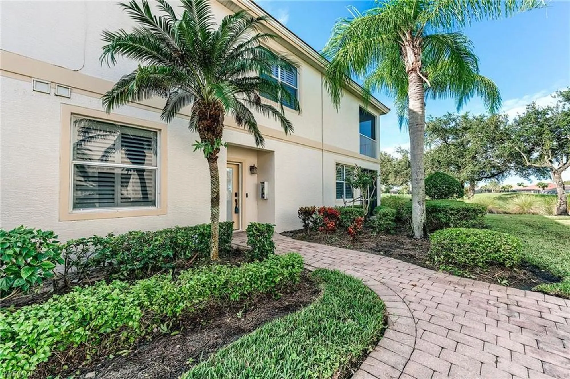 Property Slideshow image 36 of 45 | 3131 meandering way apt 102, Fort Myers, FL, 33905