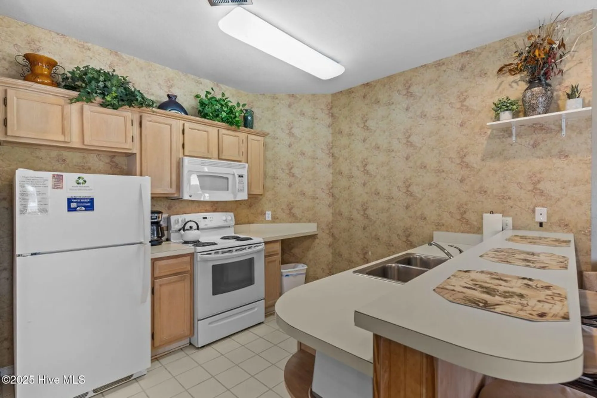 Property Slideshow image 12 of 60 | 213 kings trl 1004, Sunset Beach, NC, 28468