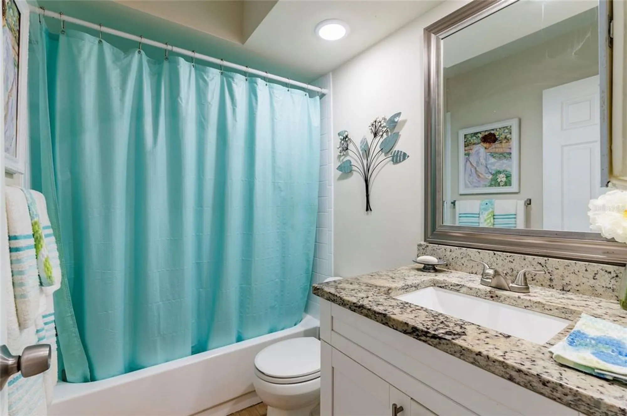 Property Slideshow image 14 of 22 | 2238 lark cir d, Palm Harbor, FL, 34684