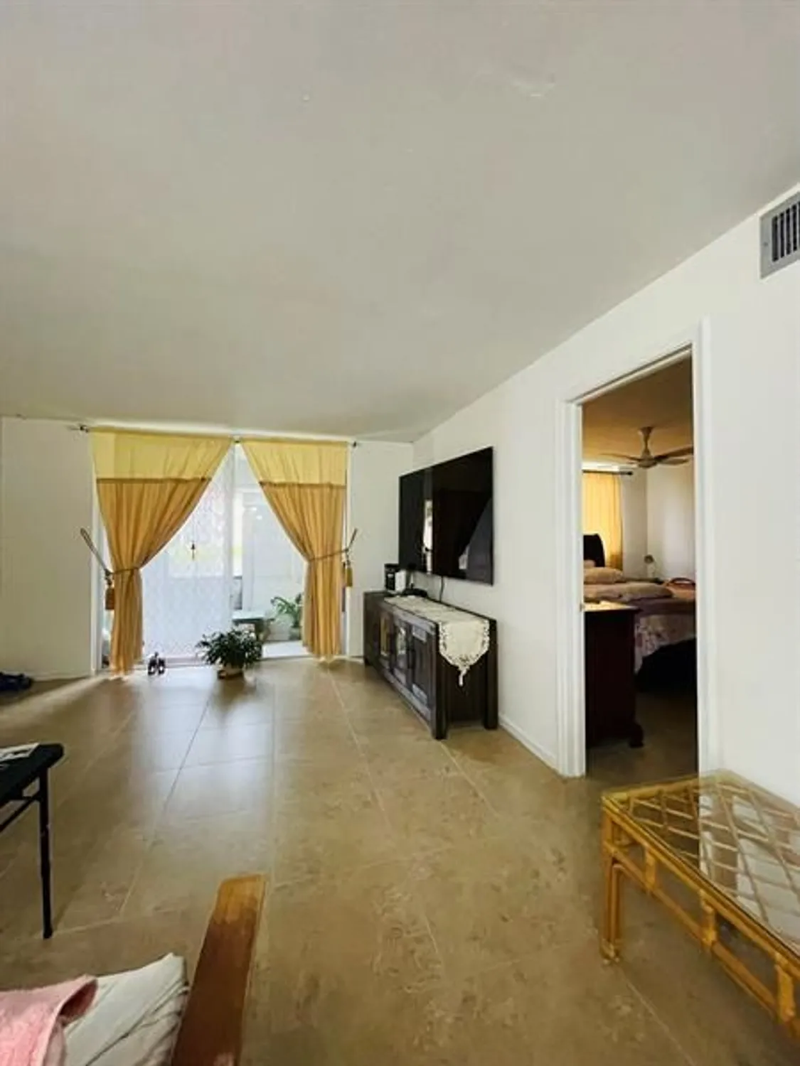 Property Slideshow image 11 of 99 | 361 s hollybrook dr 103, Pembroke Pines, FL, 33025