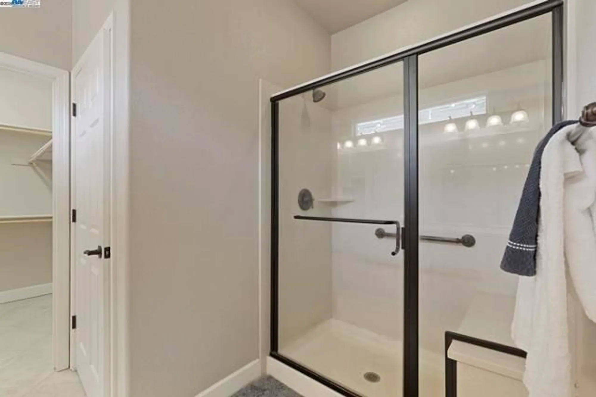 Property Slideshow image 31 of 54 | 2961 clear point way, Manteca, CA, 95336