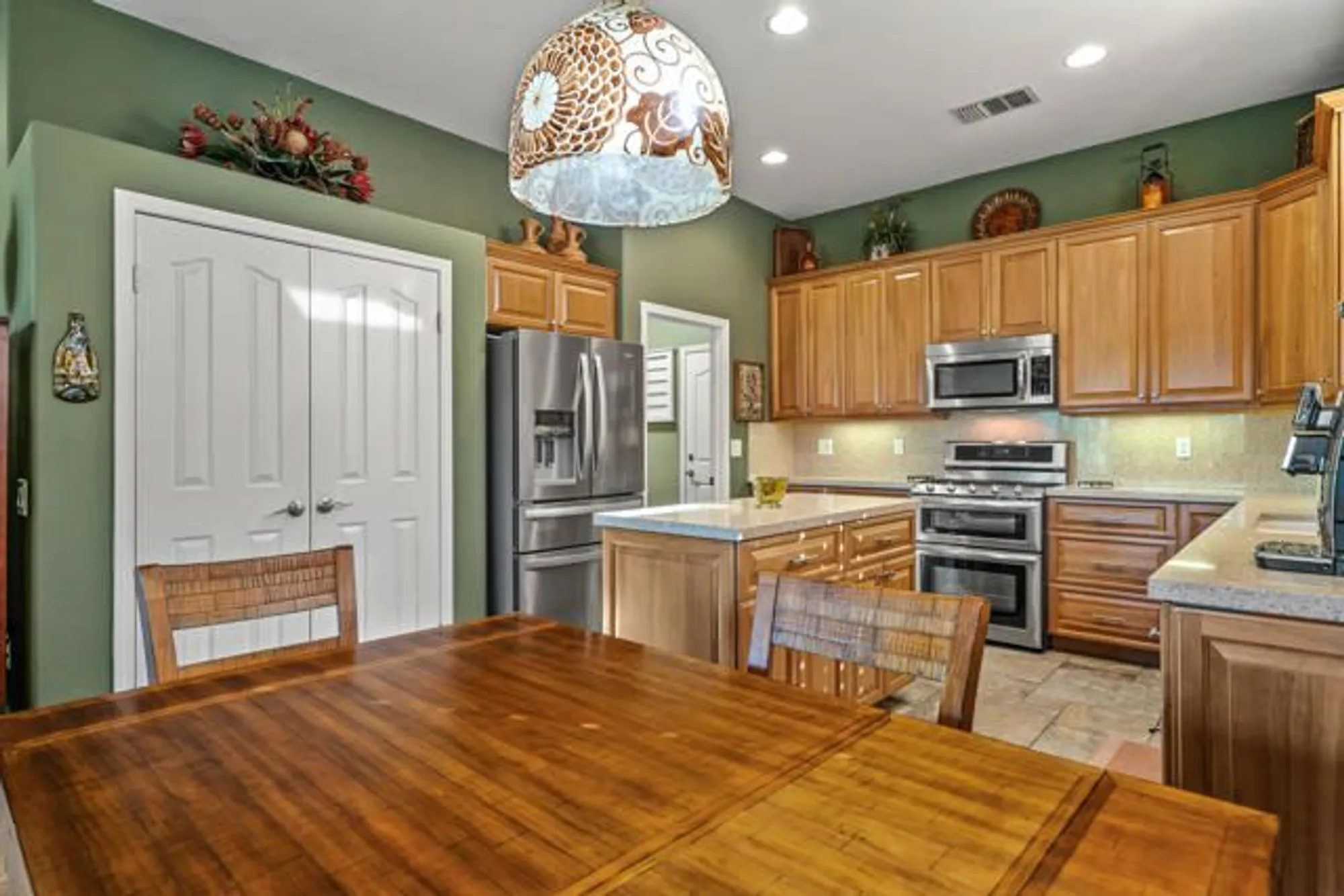 Property Slideshow image 20 of 73 | 44327 royal lytham dr, Indio, CA, 92201