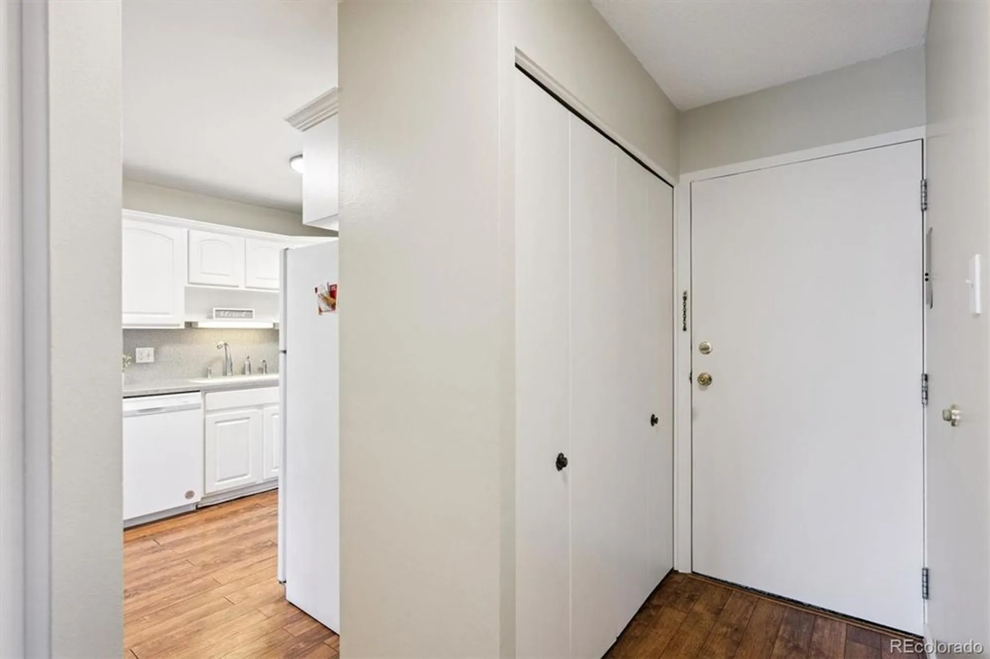Property Slideshow image 3 of 50 | 605 s alton way 12b, Denver, CO, 80247