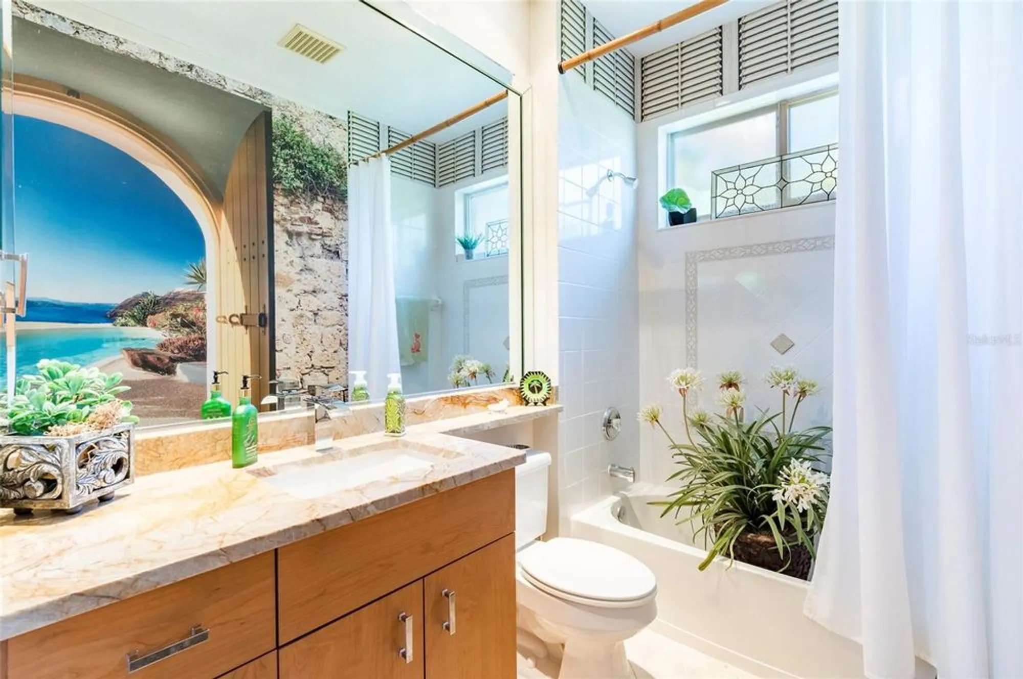 Property Slideshow image 25 of 50 | 4740 carrington cir, Sarasota, FL, 34243