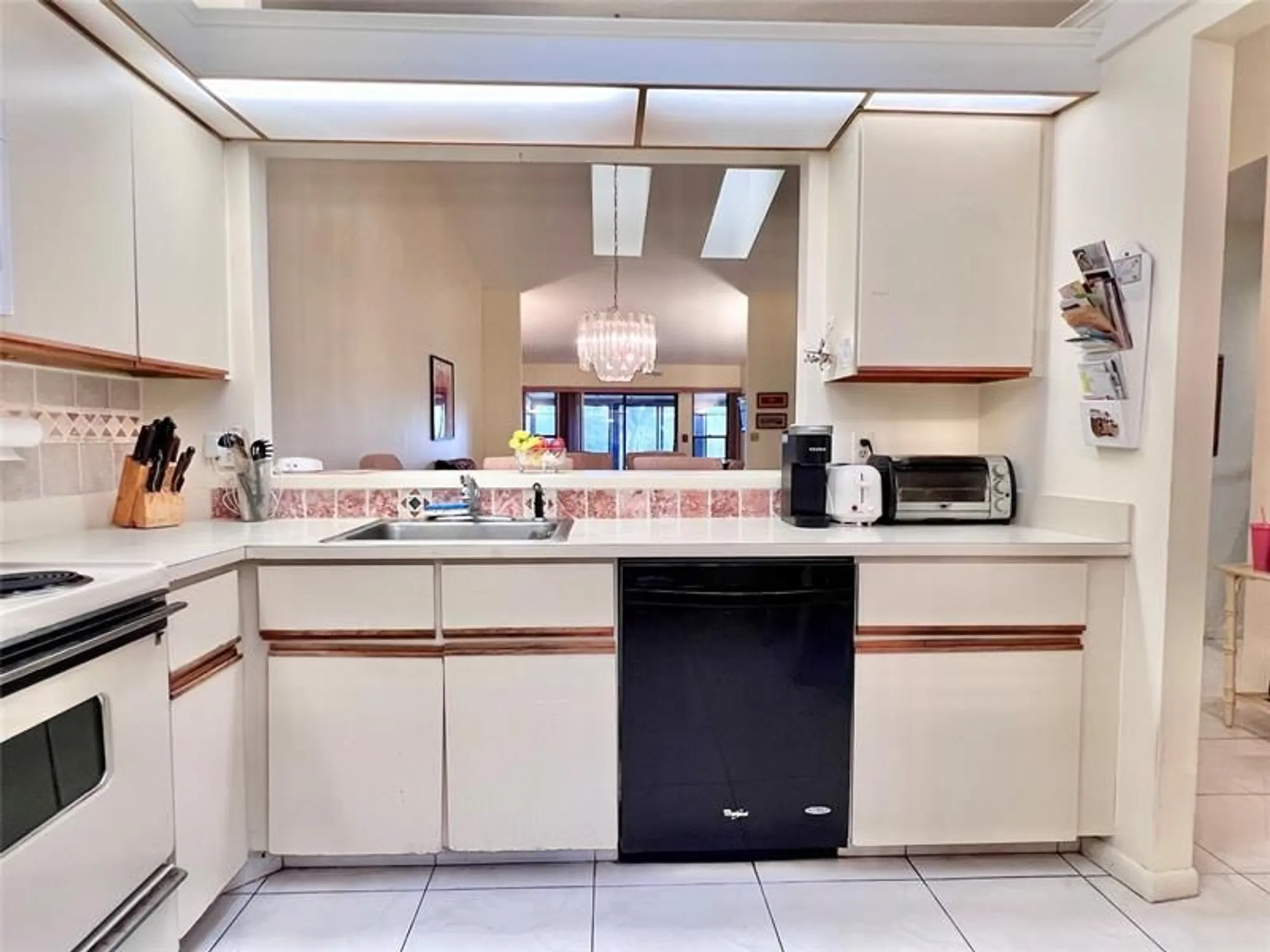 Property Slideshow image 9 of 51 | 10714 beach palm ct b, Boynton Beach, FL, 33437