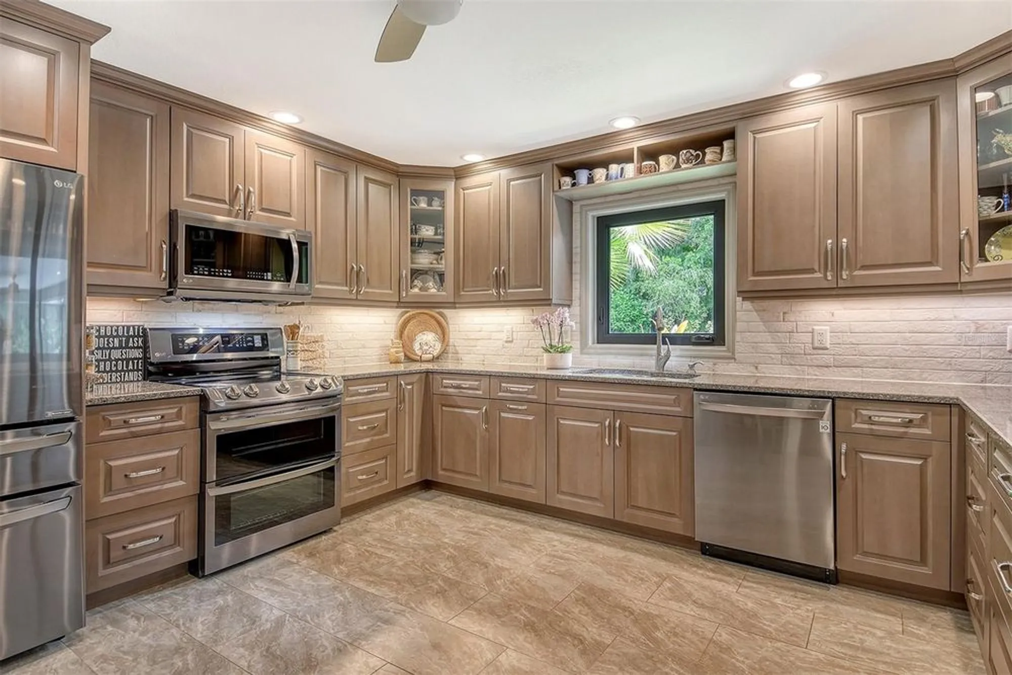 Property Slideshow image 6 of 42 | 4761 pine harrier dr, Sarasota, FL, 34231