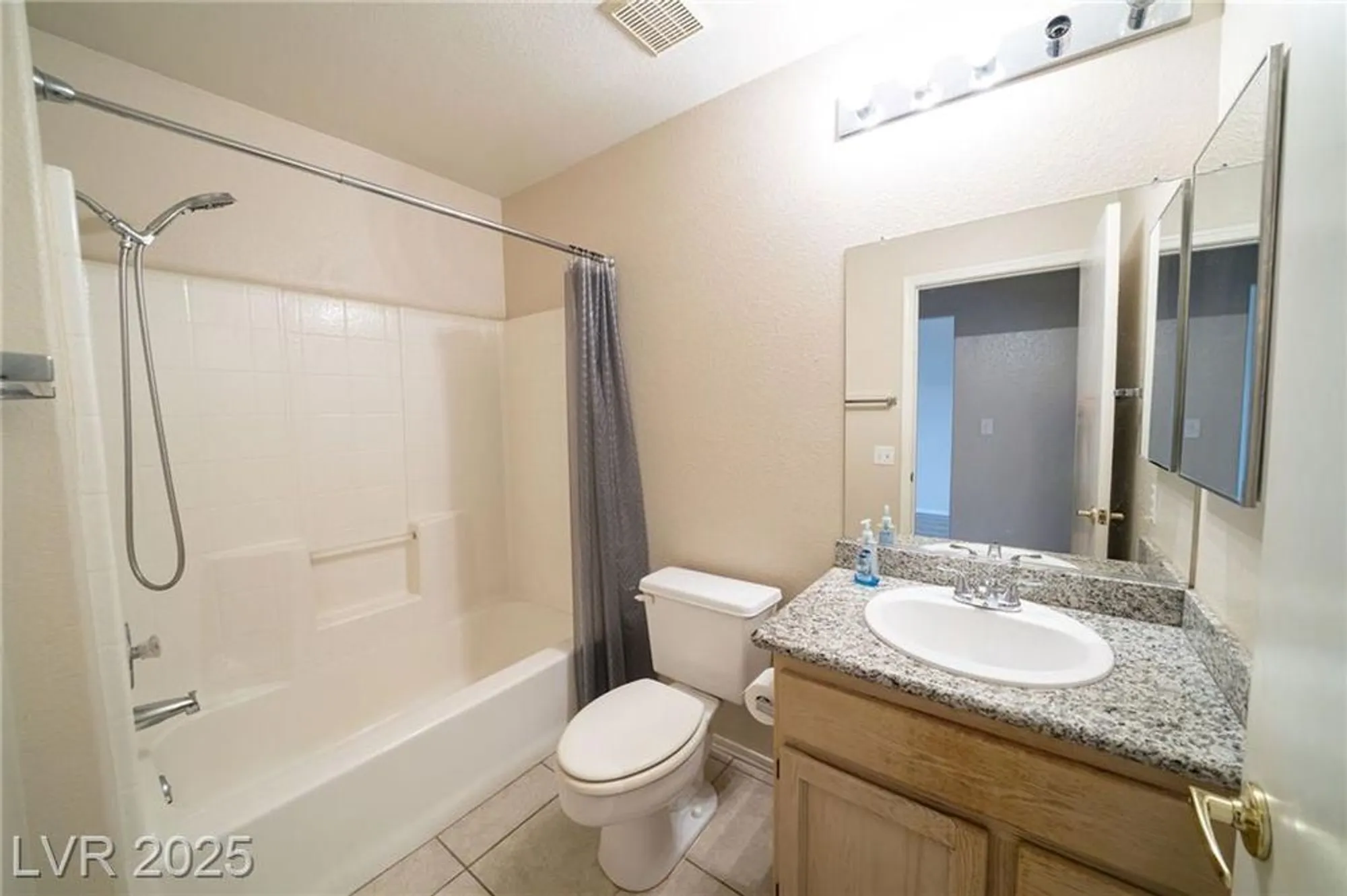 Property Slideshow image 14 of 30 | 9908 bundella dr, Las Vegas, NV, 89134