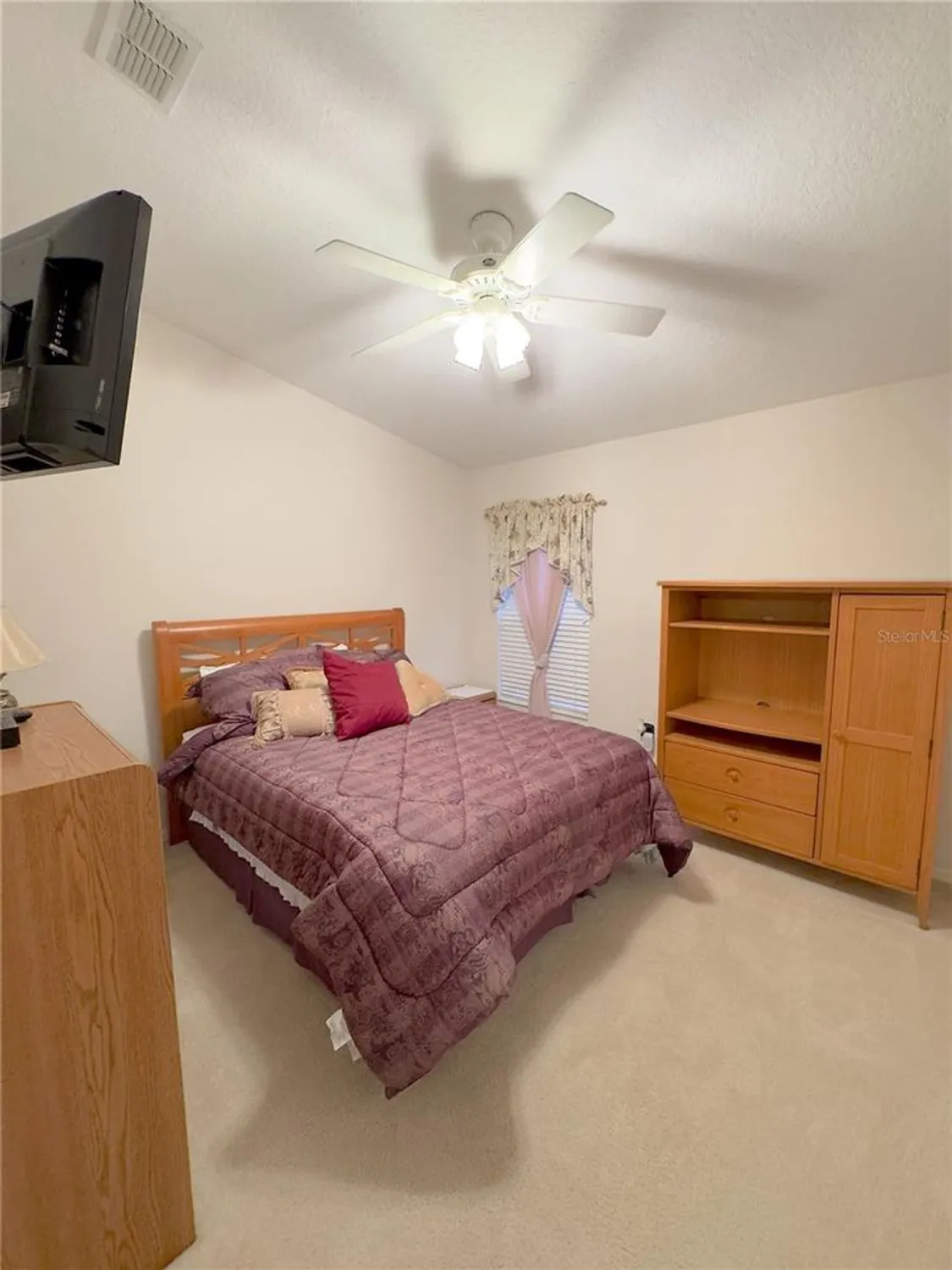 Property Slideshow image 13 of 29 | 2931 walnut grove ct, Holiday, FL, 34691