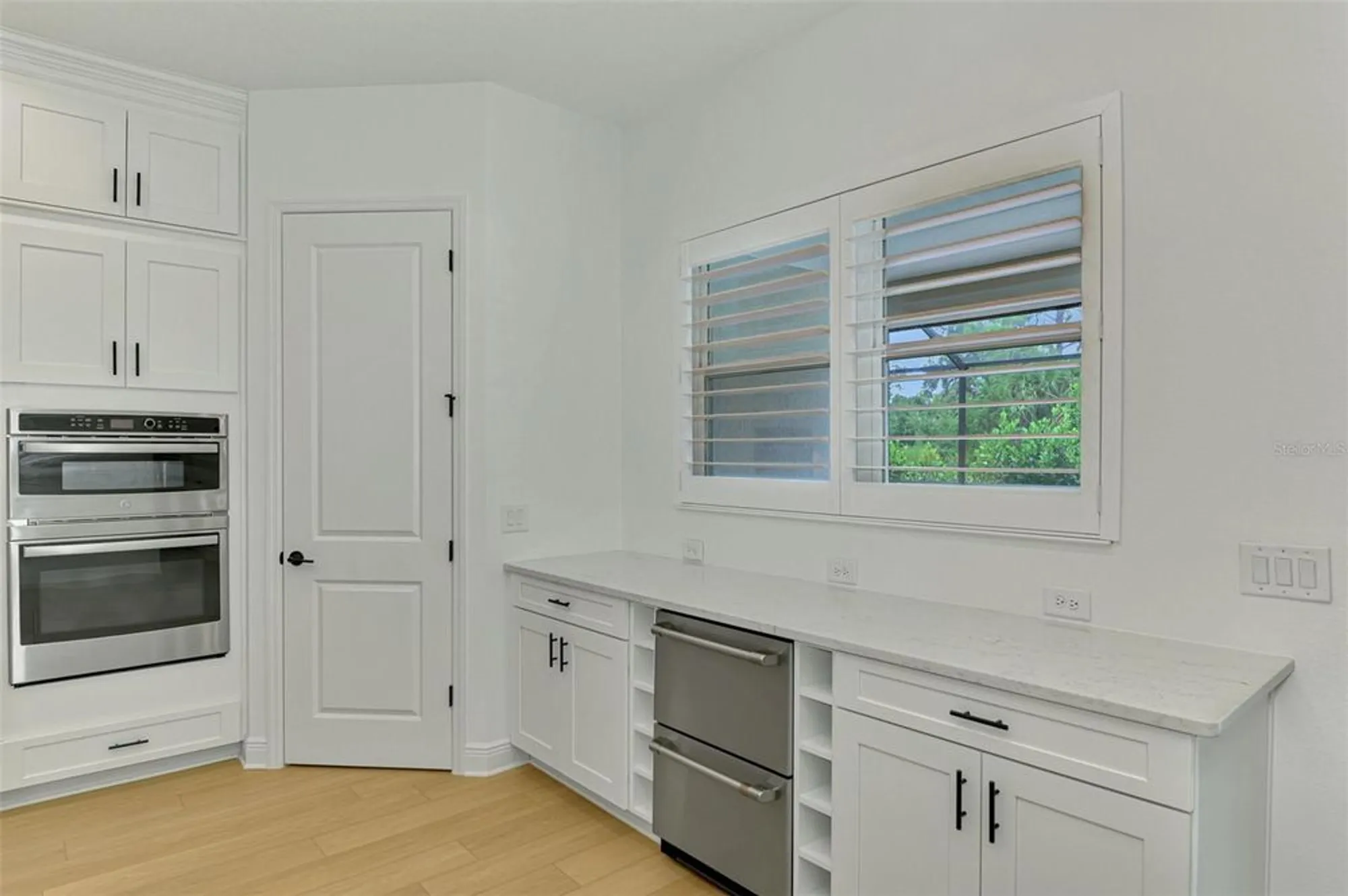 Property Slideshow image 28 of 92 | 21353 holmes cir, Venice, FL, 34293