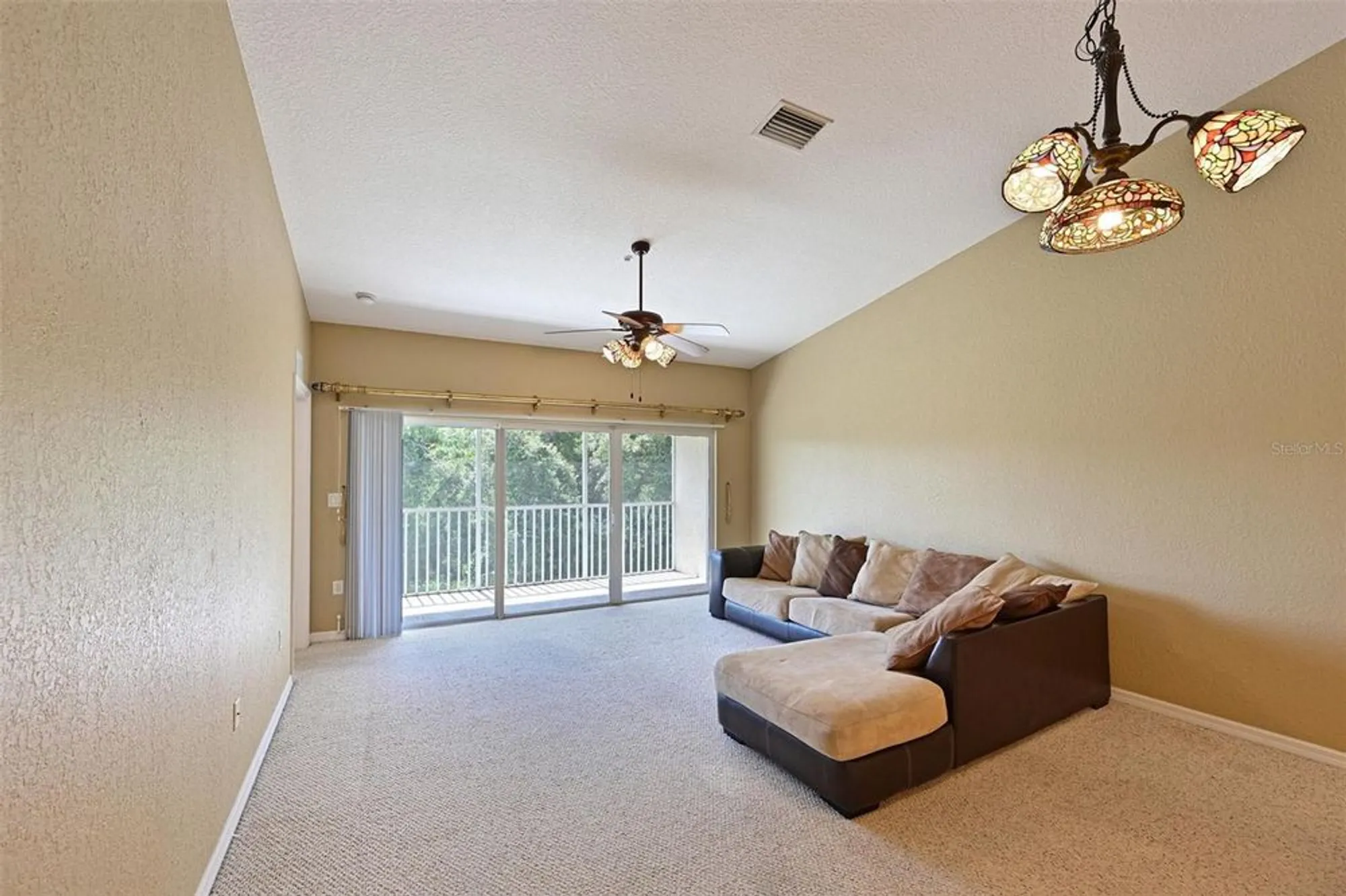 Property Slideshow image 4 of 28 | 6335 bay cedar ln, Bradenton, FL, 34203
