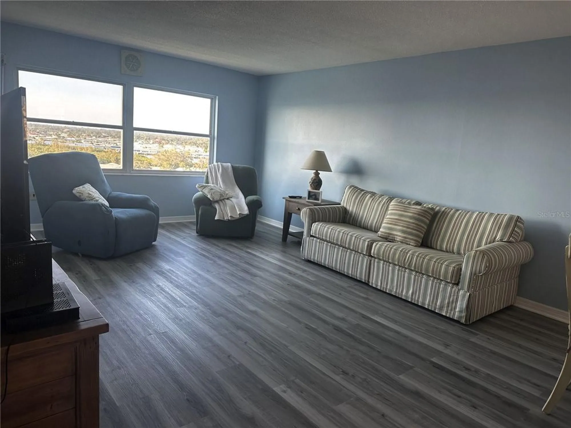 Property Slideshow image 9 of 27 | 4725 cove cir apt 804, St Petersburg, FL, 33708