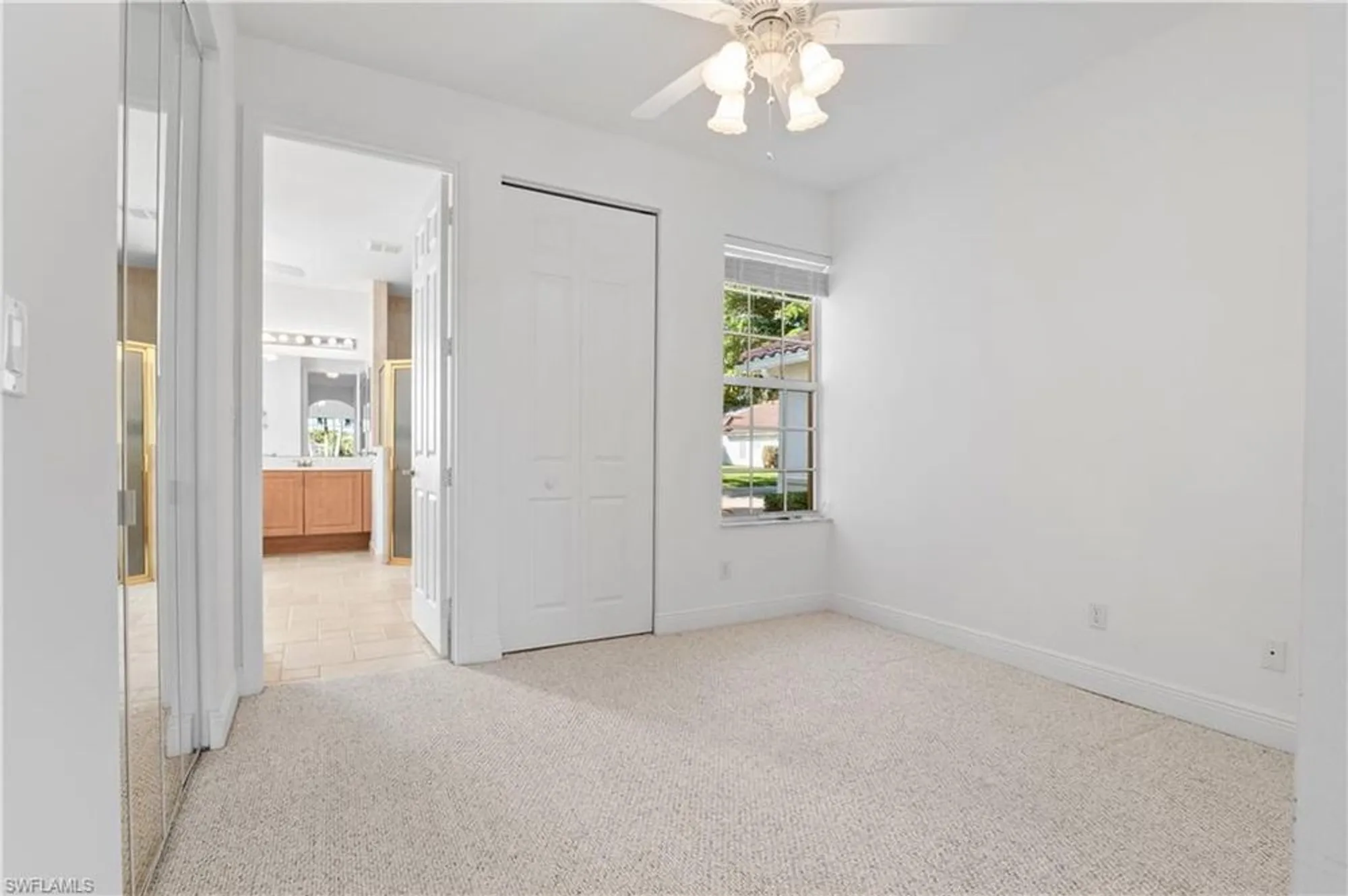 Property Slideshow image 11 of 38 | 20381 foxworth cir, Estero, FL, 33928