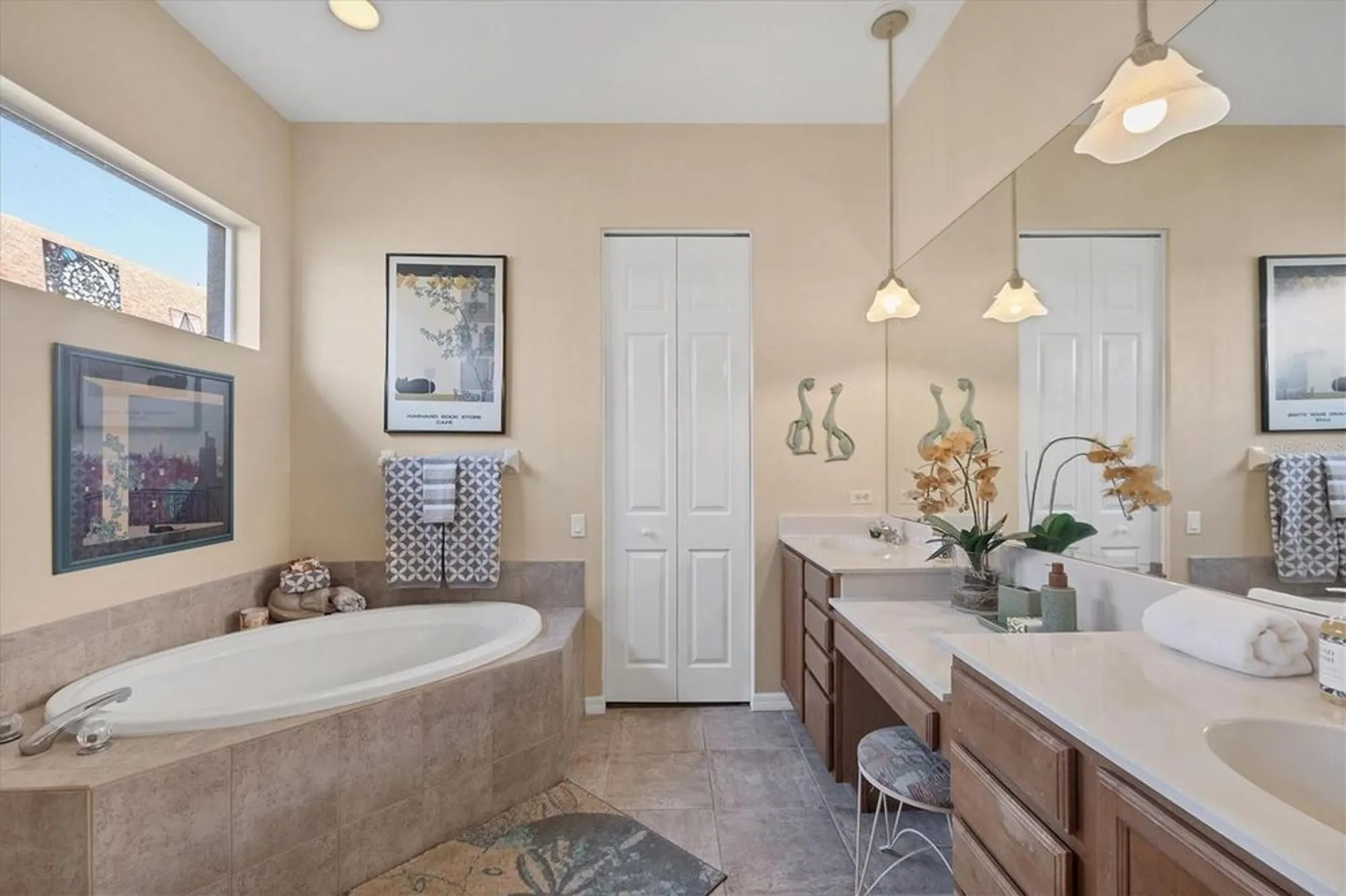 Property Slideshow image 22 of 60 | 5223 pine shadow ln, North Port, FL, 34287