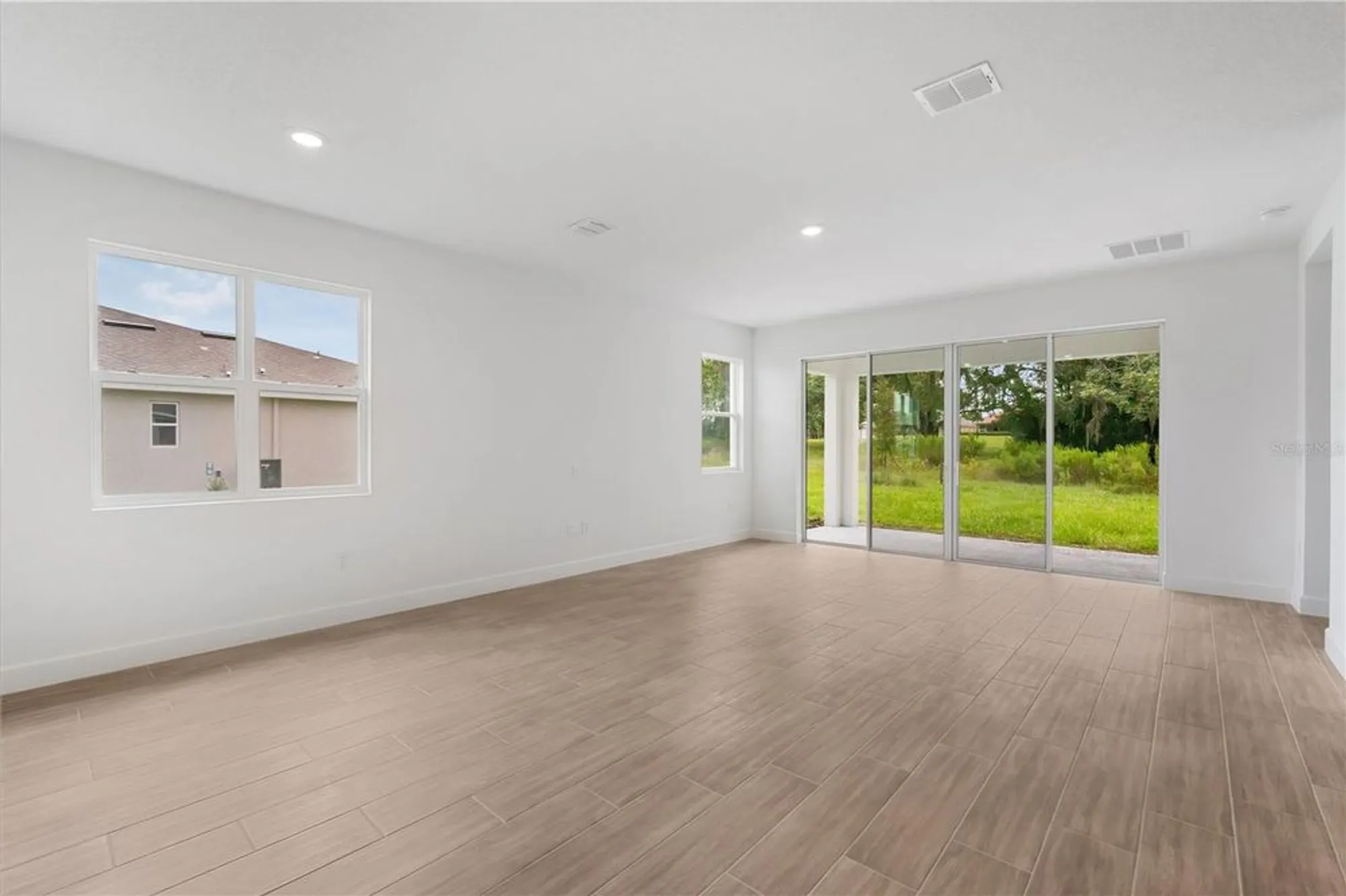 Property Slideshow image 17 of 45 | 9195 players dr, Weeki Wachee, FL, 34613