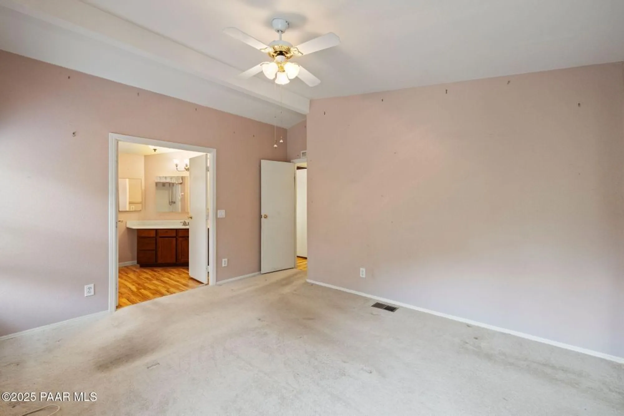 Property Slideshow image 19 of 36 | 944 n mountain hollow ct, Prescott, AZ, 86301