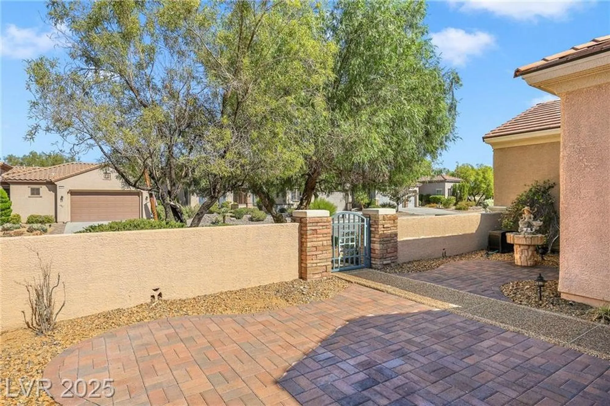 Property Slideshow image 4 of 31 | 2313 janesville ln, Henderson, NV, 89044