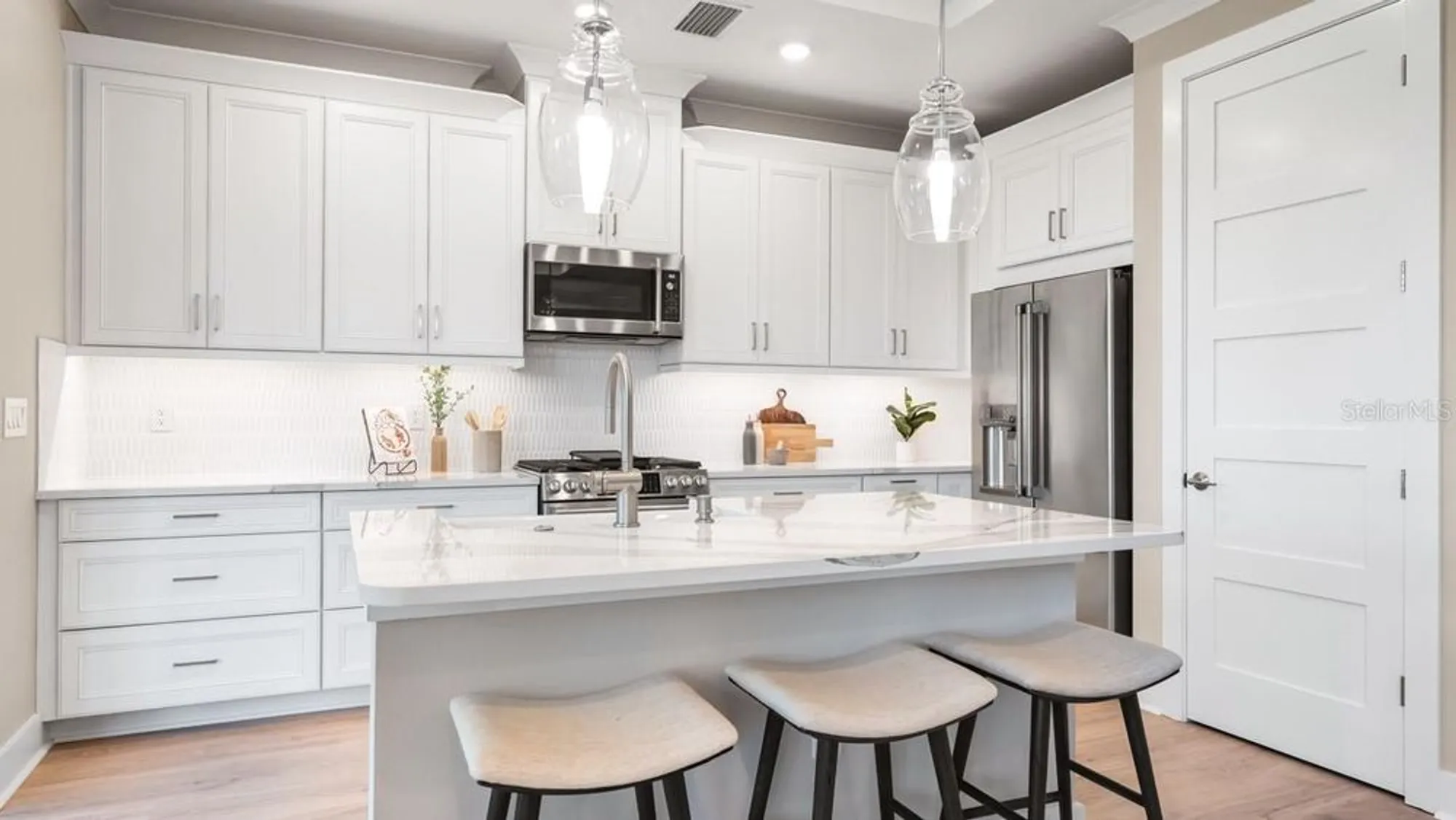 Property Slideshow image 12 of 65 | 4068 santa caterina blvd # 101, Bradenton, FL, 34211