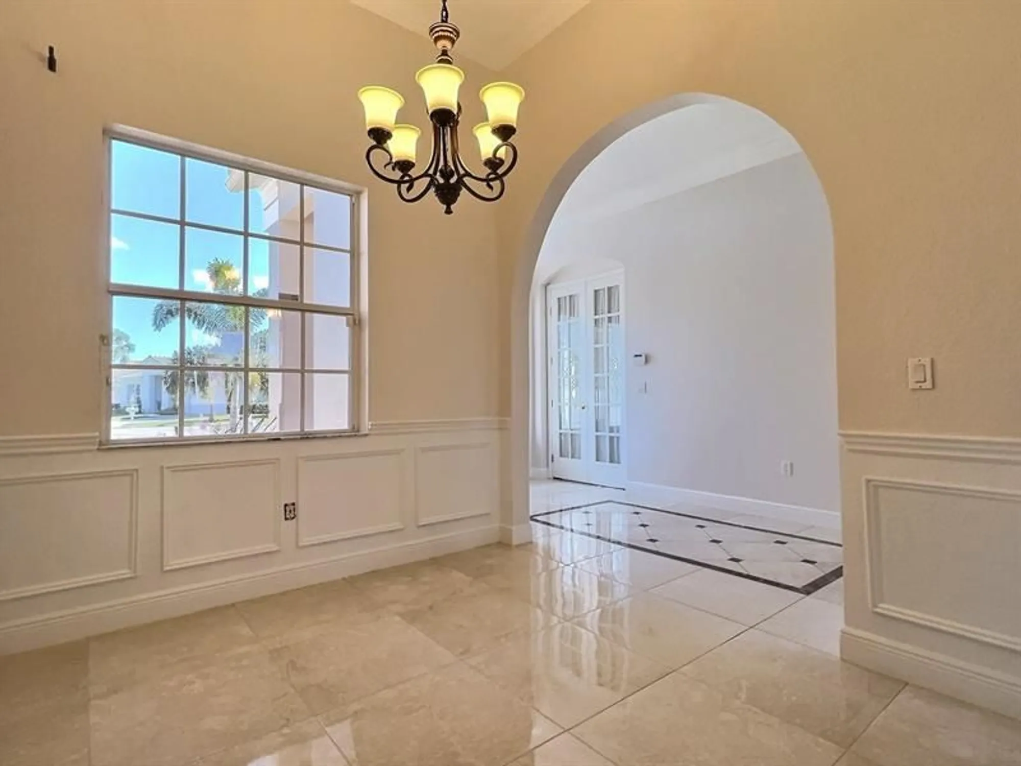 Property Slideshow image 8 of 46 | 655 sw long key ct, Port Saint Lucie, FL, 34986