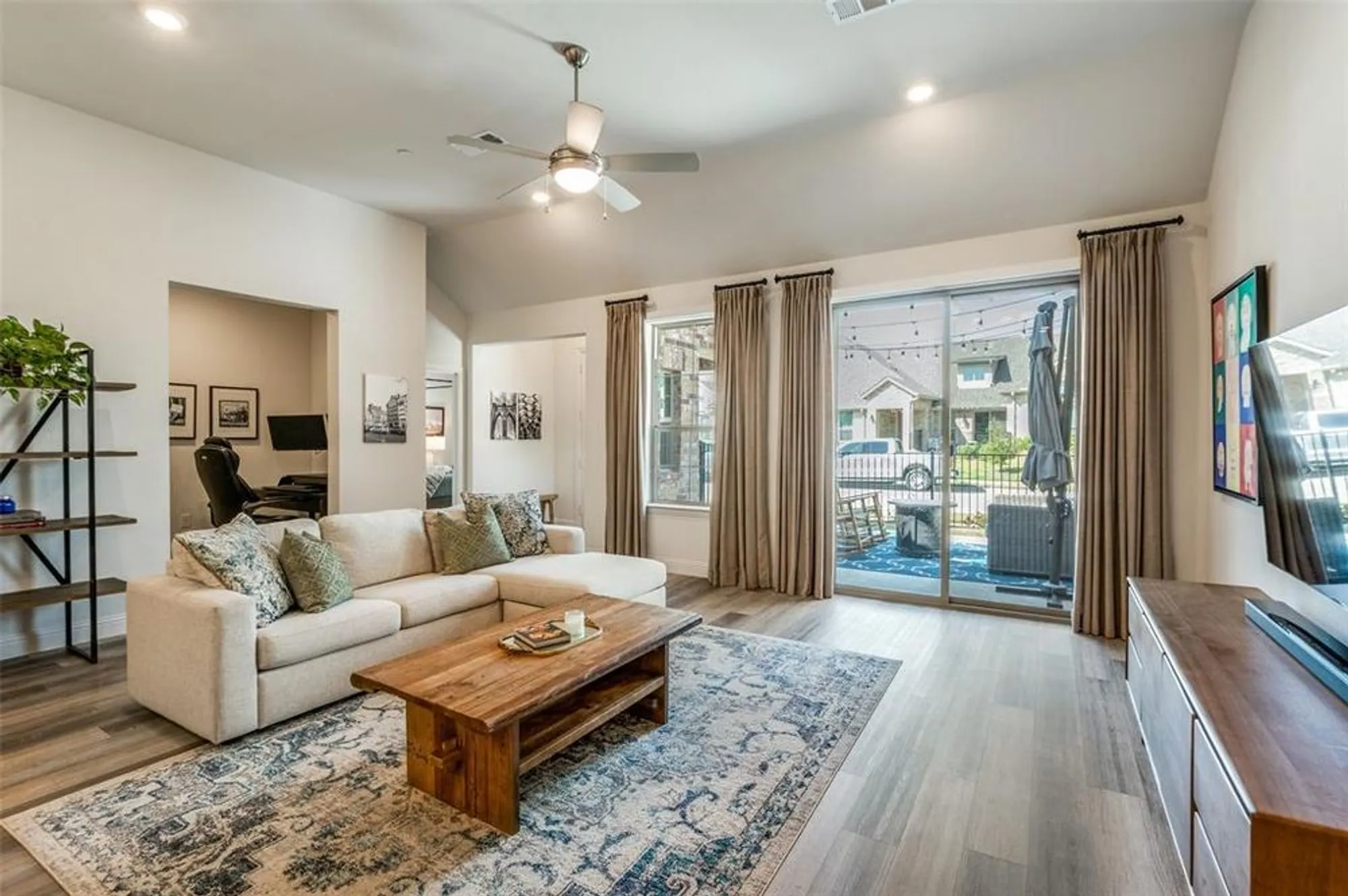 Property Slideshow image 6 of 28 | 3851 sand lily ln, Prosper, TX, 75078