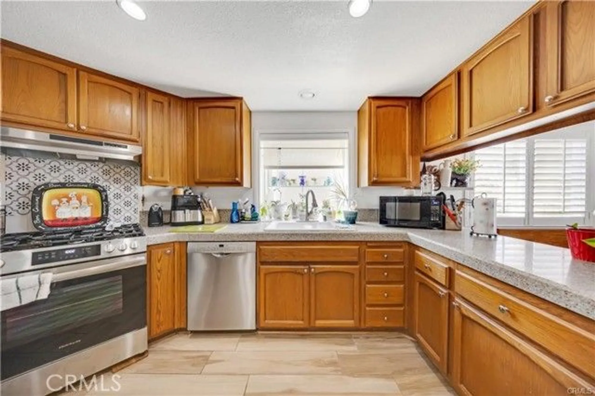 Property Slideshow image 15 of 44 | 40370 via francisco, Murrieta, CA, 92562