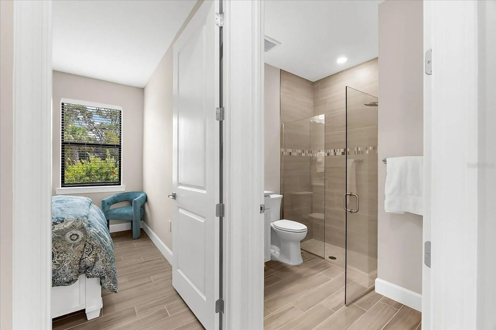 Property Slideshow image 36 of 99 | 6791 alstead cir, Bradenton, FL, 34202