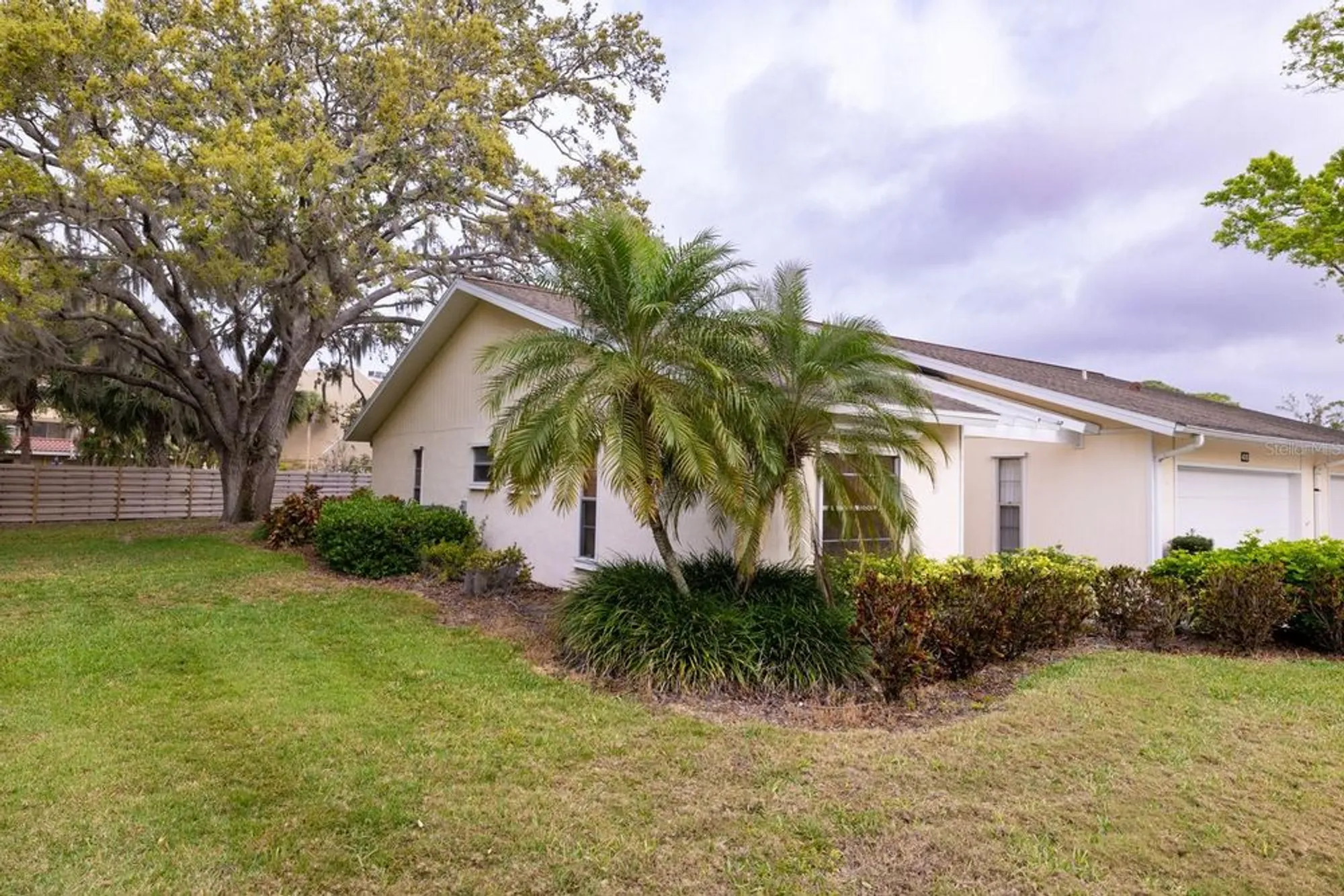 Property Slideshow image 52 of 58 | 4018 oakhurst dr 3181, Sarasota, FL, 34233