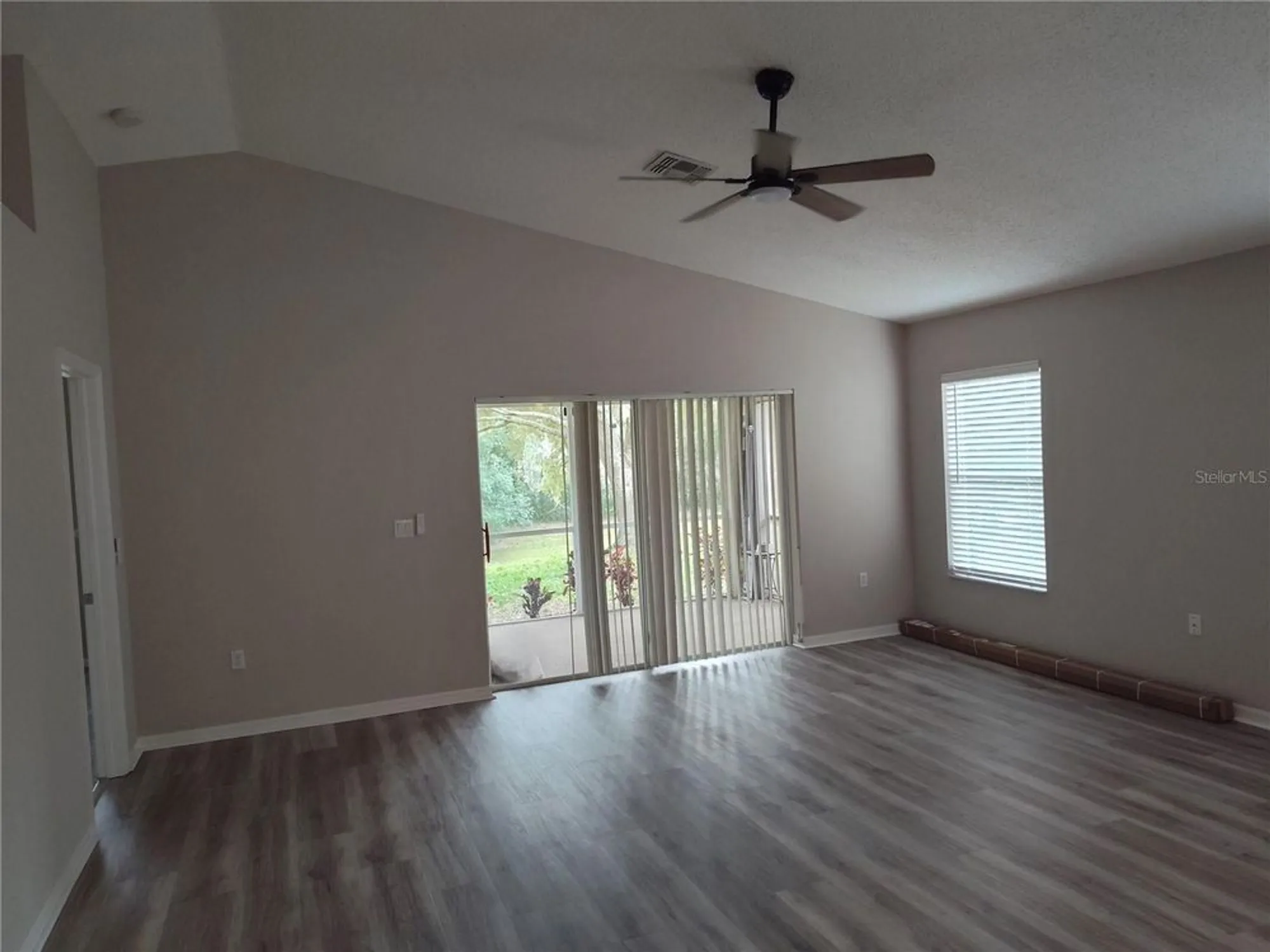 Property Slideshow image 11 of 25 | 11118 heathrow ave, Spring Hill, FL, 34609